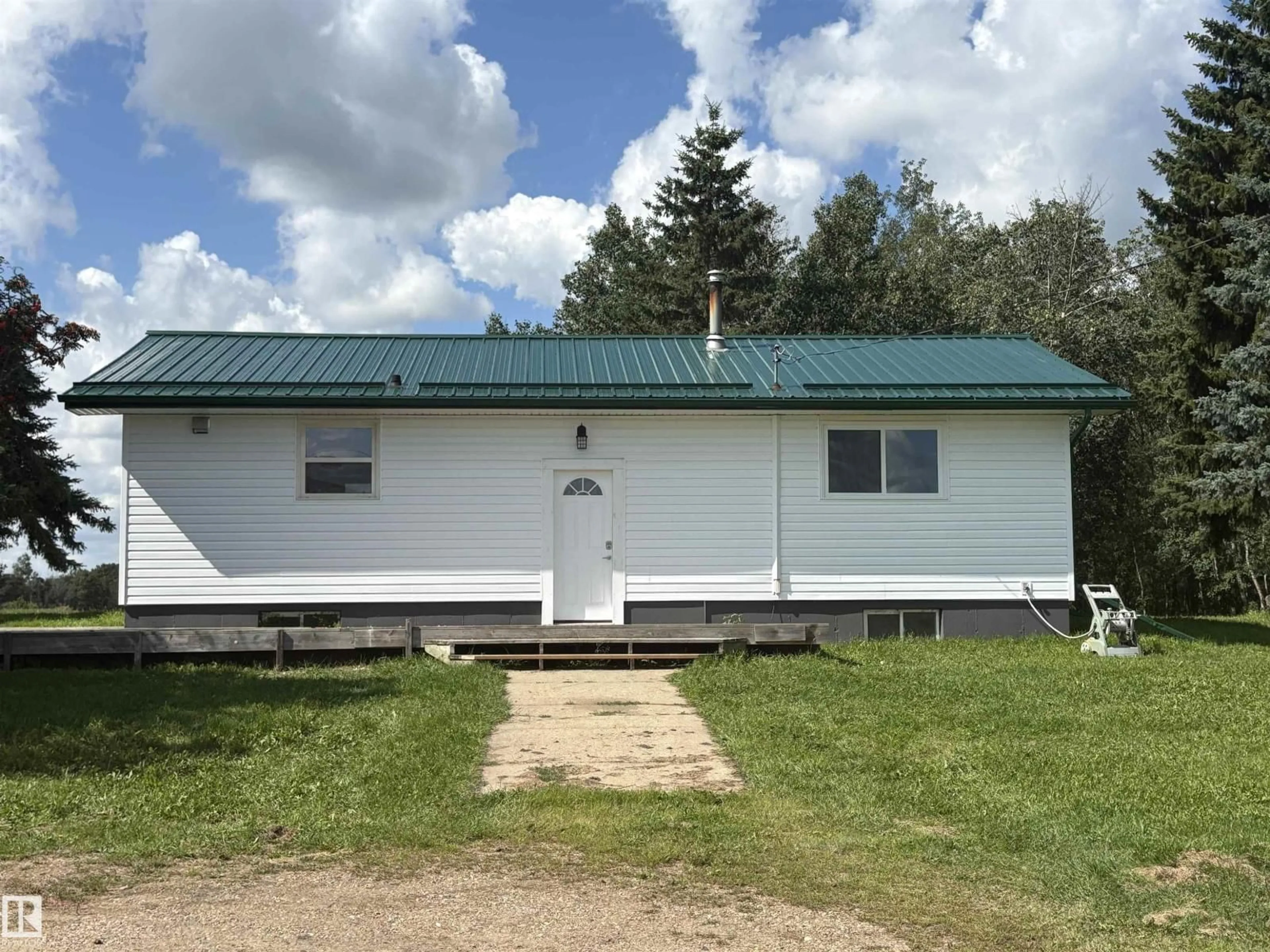Shed for 602 EAST OF HWY 827, Rural Thorhild County Alberta T0A3J0