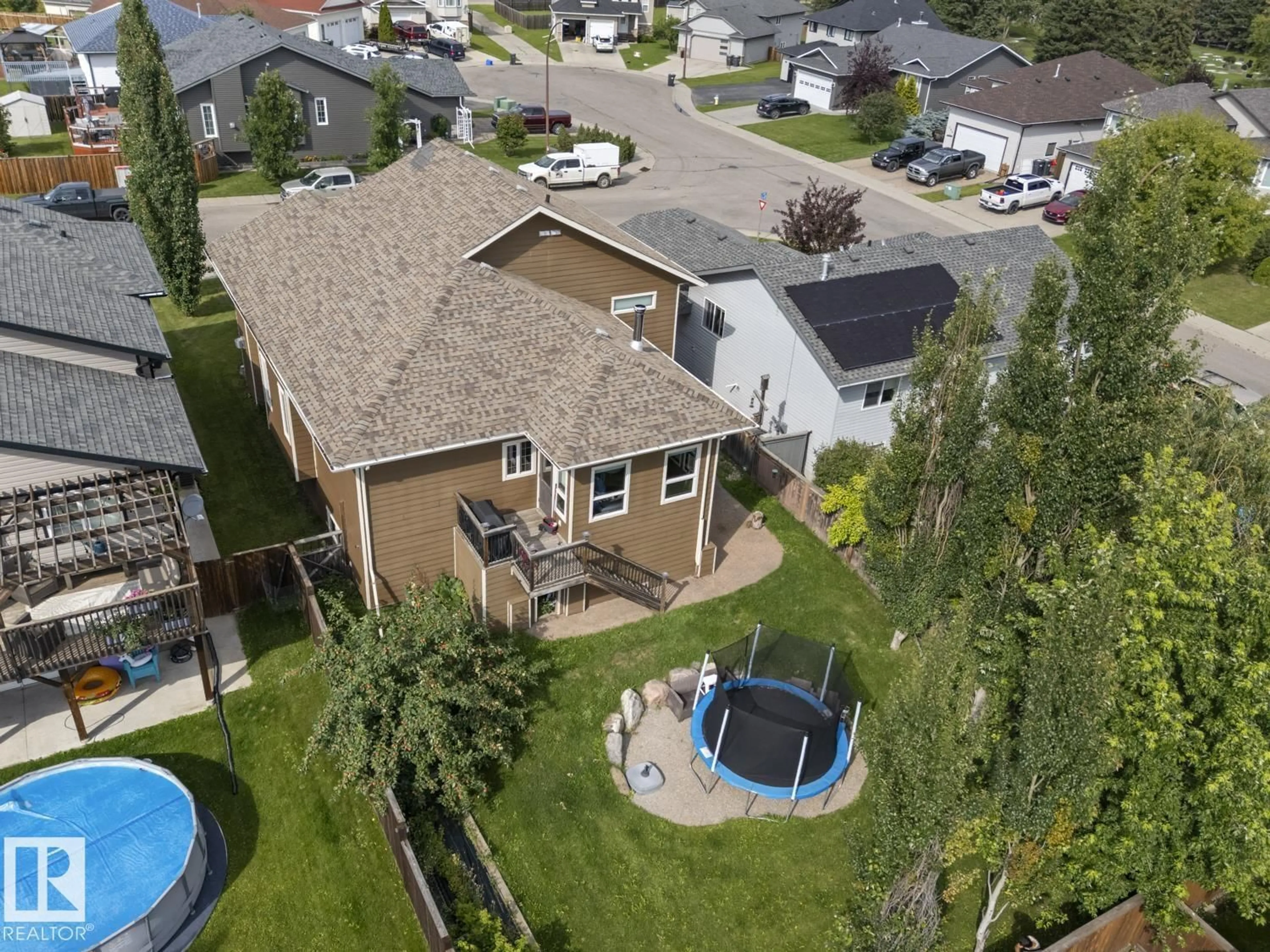 A pic from outside/outdoor area/front of a property/back of a property/a pic from drone, street for 2303 2 AV, Cold Lake Alberta T9M0A8