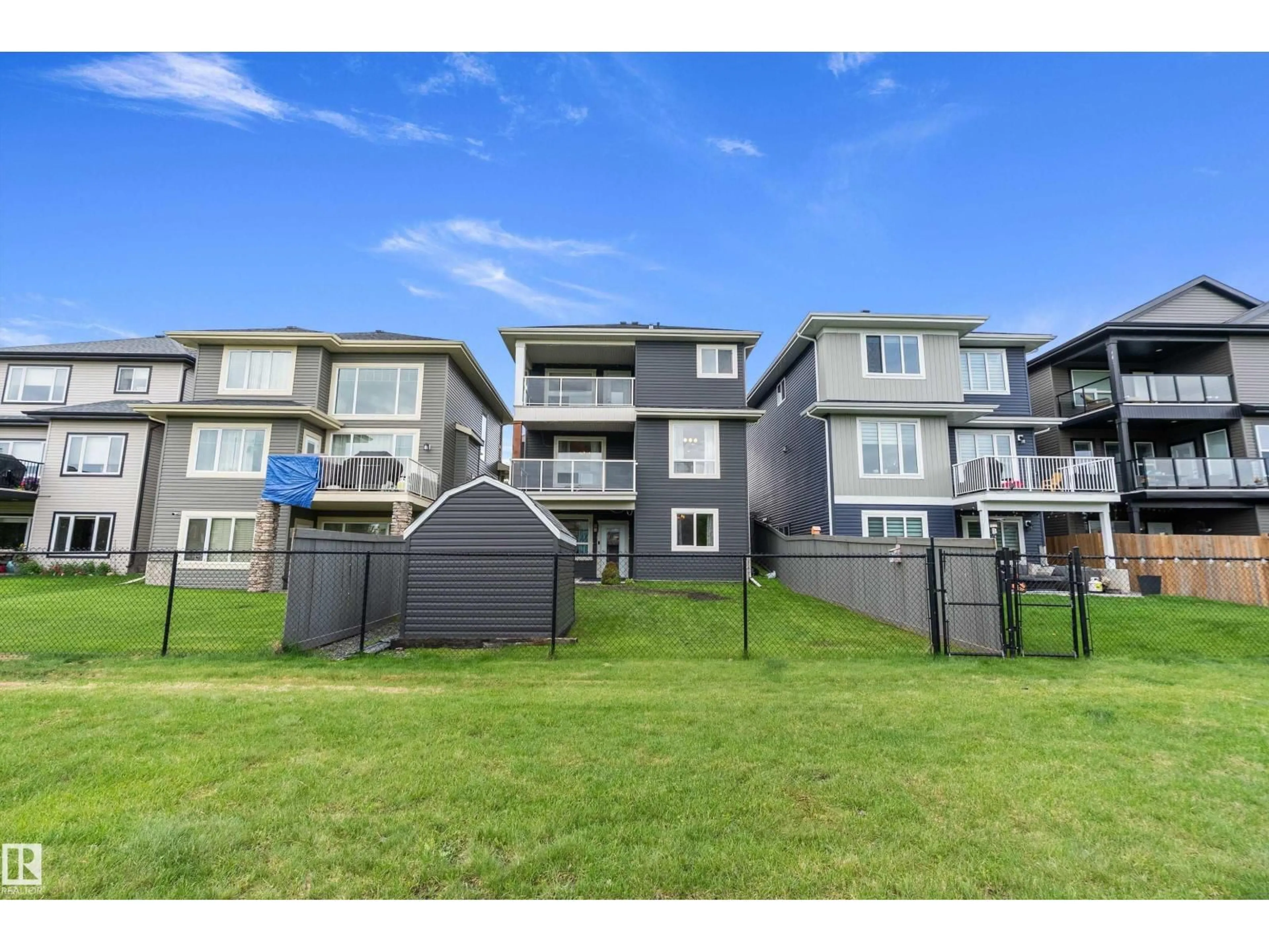 A pic from outside/outdoor area/front of a property/back of a property/a pic from drone, unknown for 164 DURRAND BN, Fort Saskatchewan Alberta T8L0M8