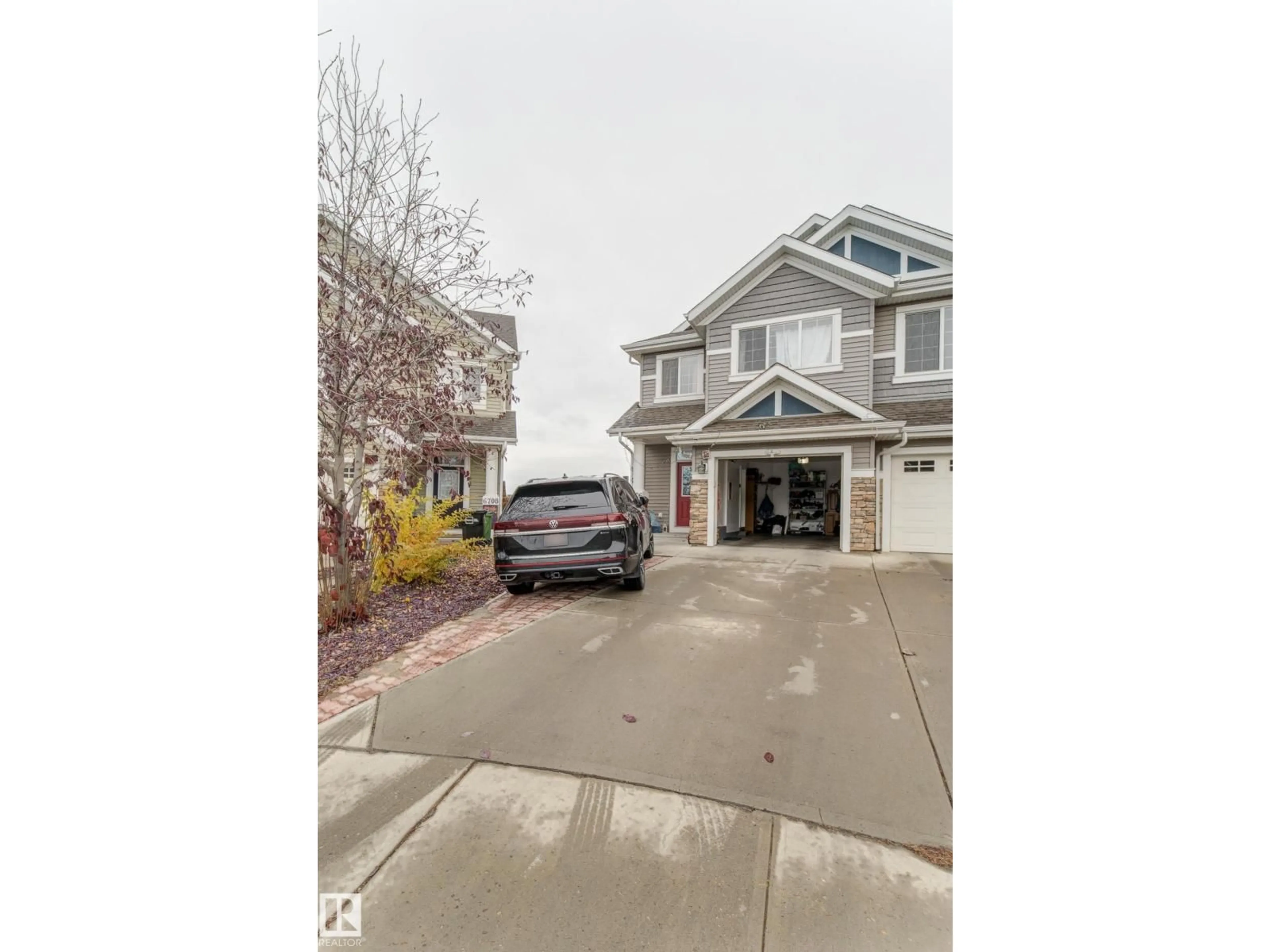 Unknown for 6706 24 AV, Edmonton Alberta T6X2A9