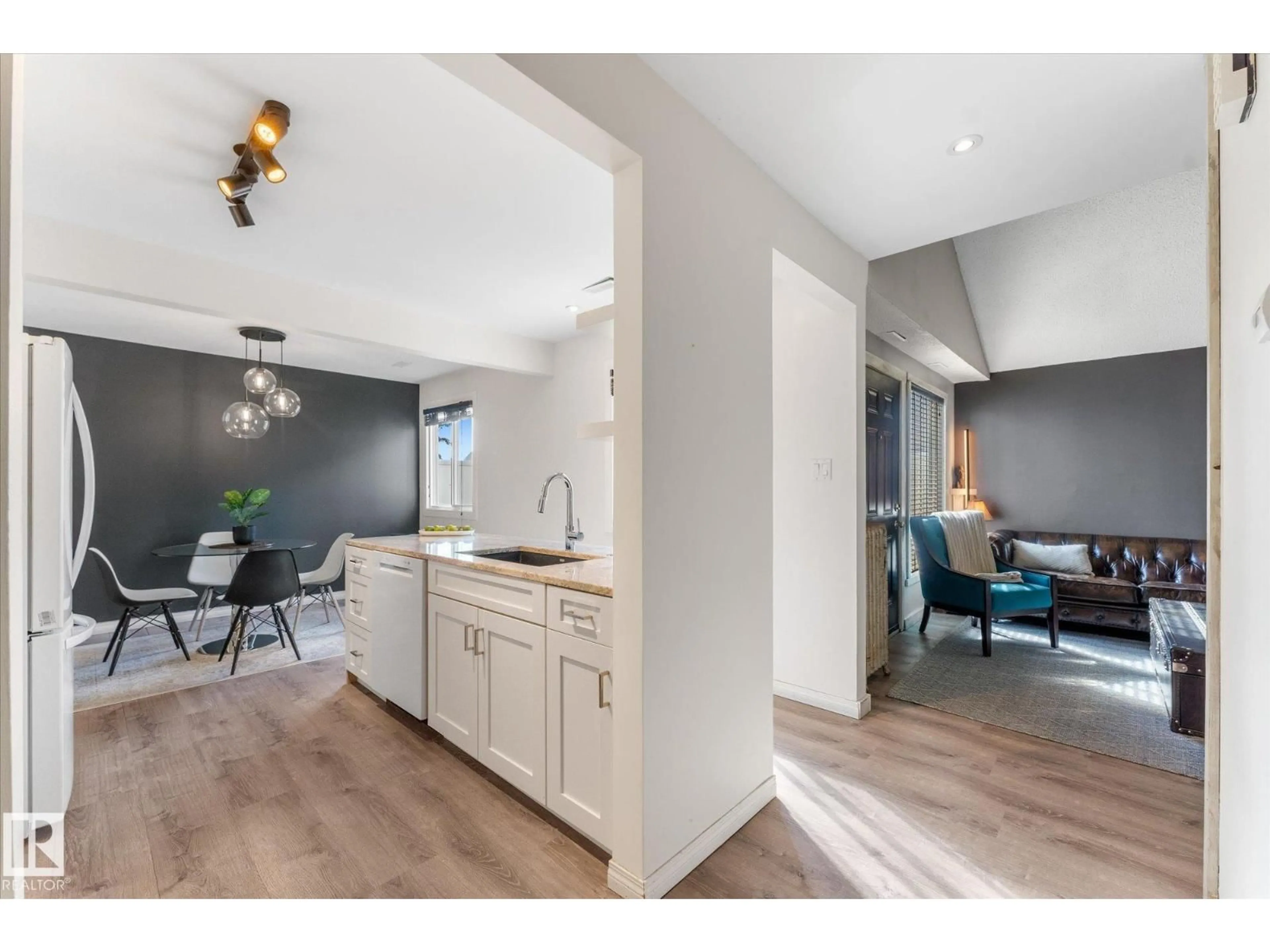 Open concept kitchen, unknown for 281 LANCASTER TC, Edmonton Alberta T5X5T6