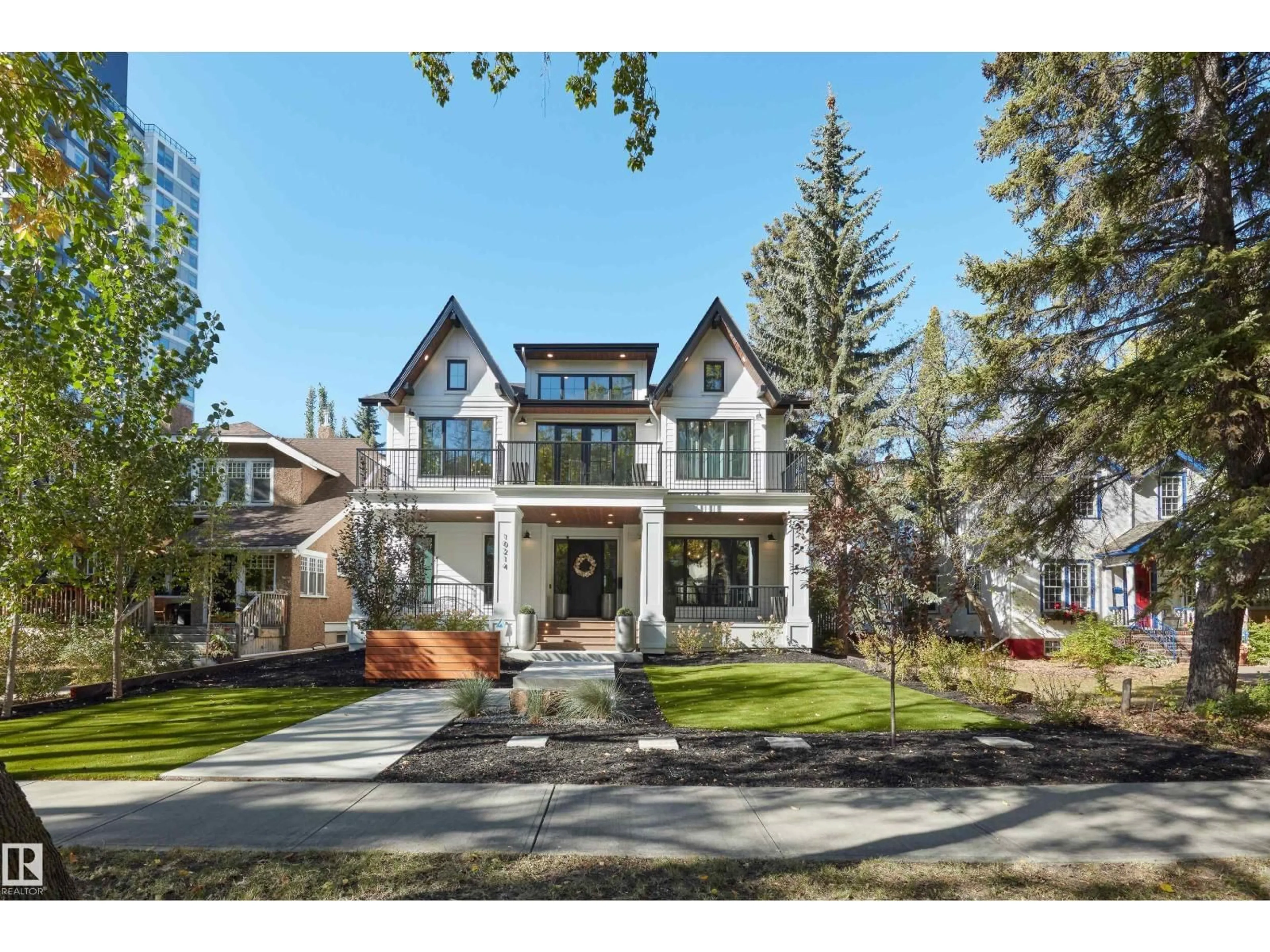 Unknown for NW - 10214 125 ST, Edmonton Alberta T5N1S9