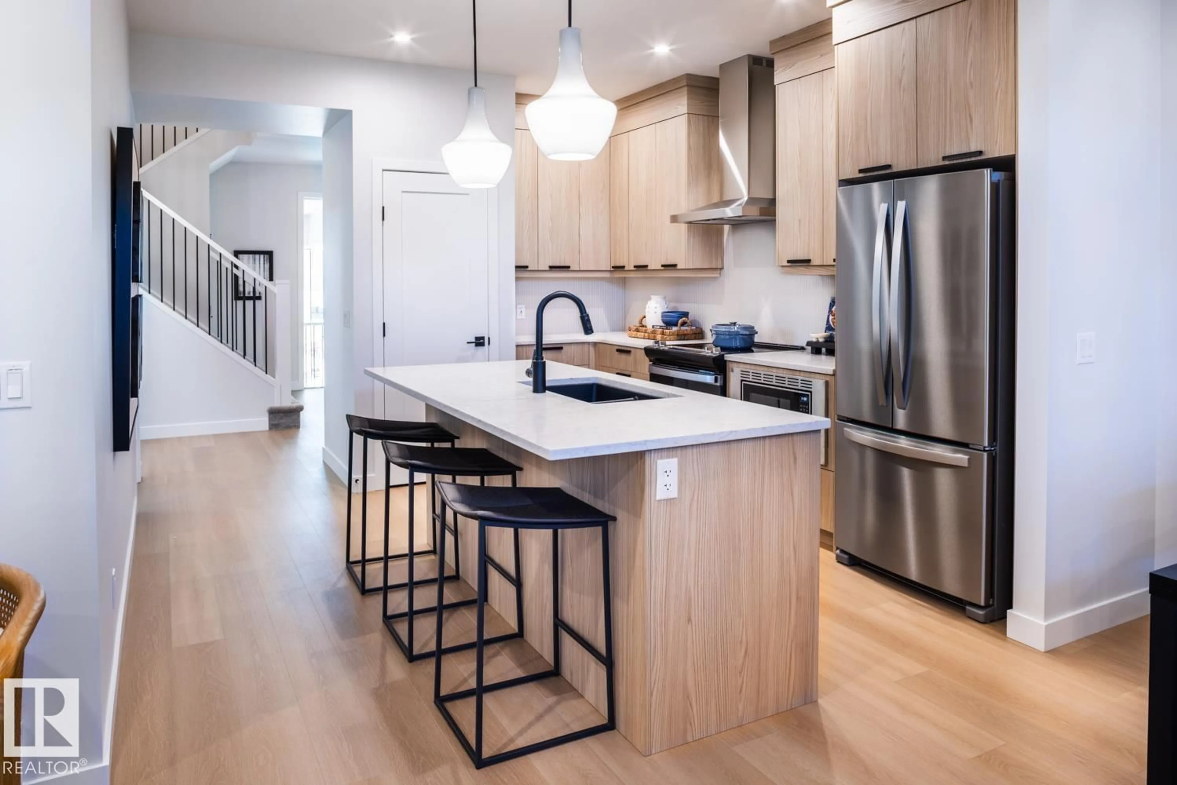 Open concept kitchen, unknown for SW - 5316 HAWTHORN CL, Edmonton Alberta T6X3N5