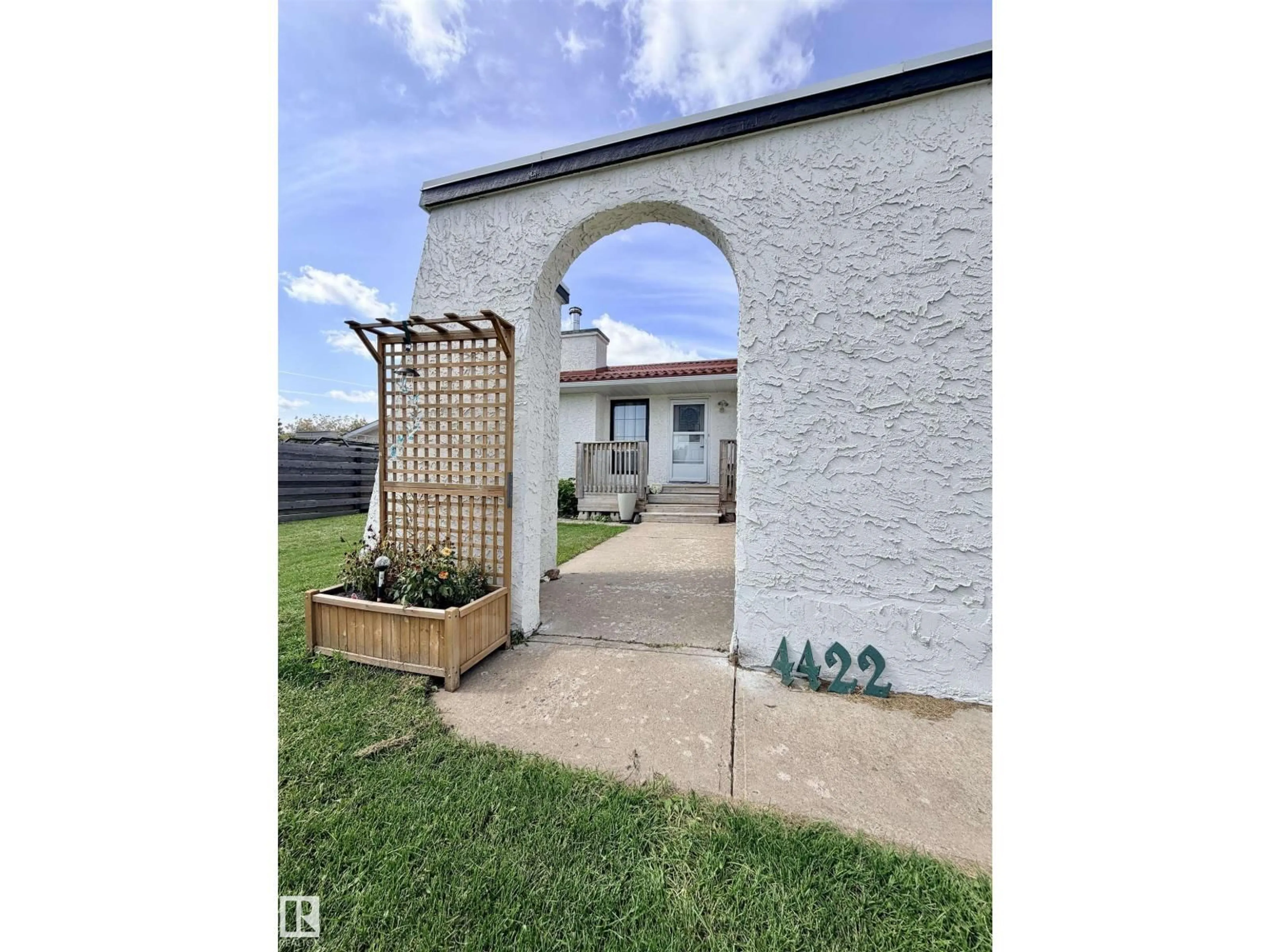 Unknown for 4422 45B ST, St. Paul Town Alberta T0A3A3