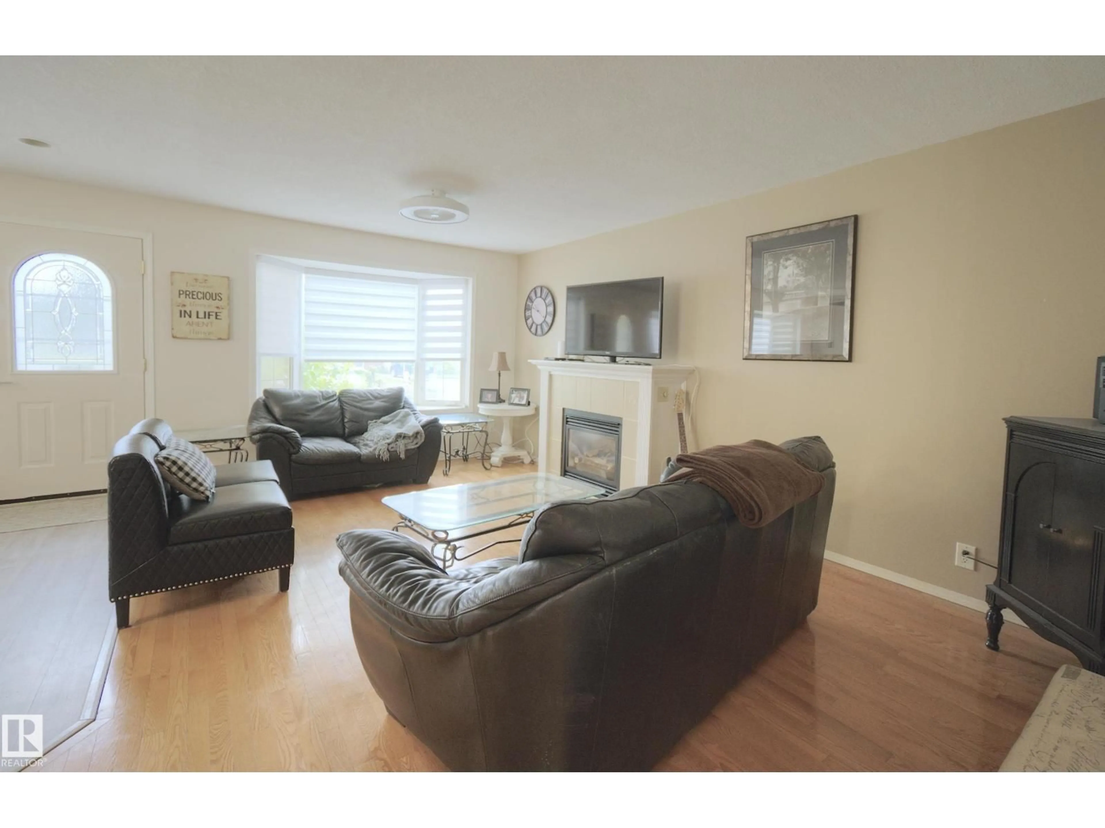 Living room with furniture, wood/laminate floor for 43 WESTLAKE DR, Spruce Grove Alberta T7X1S7