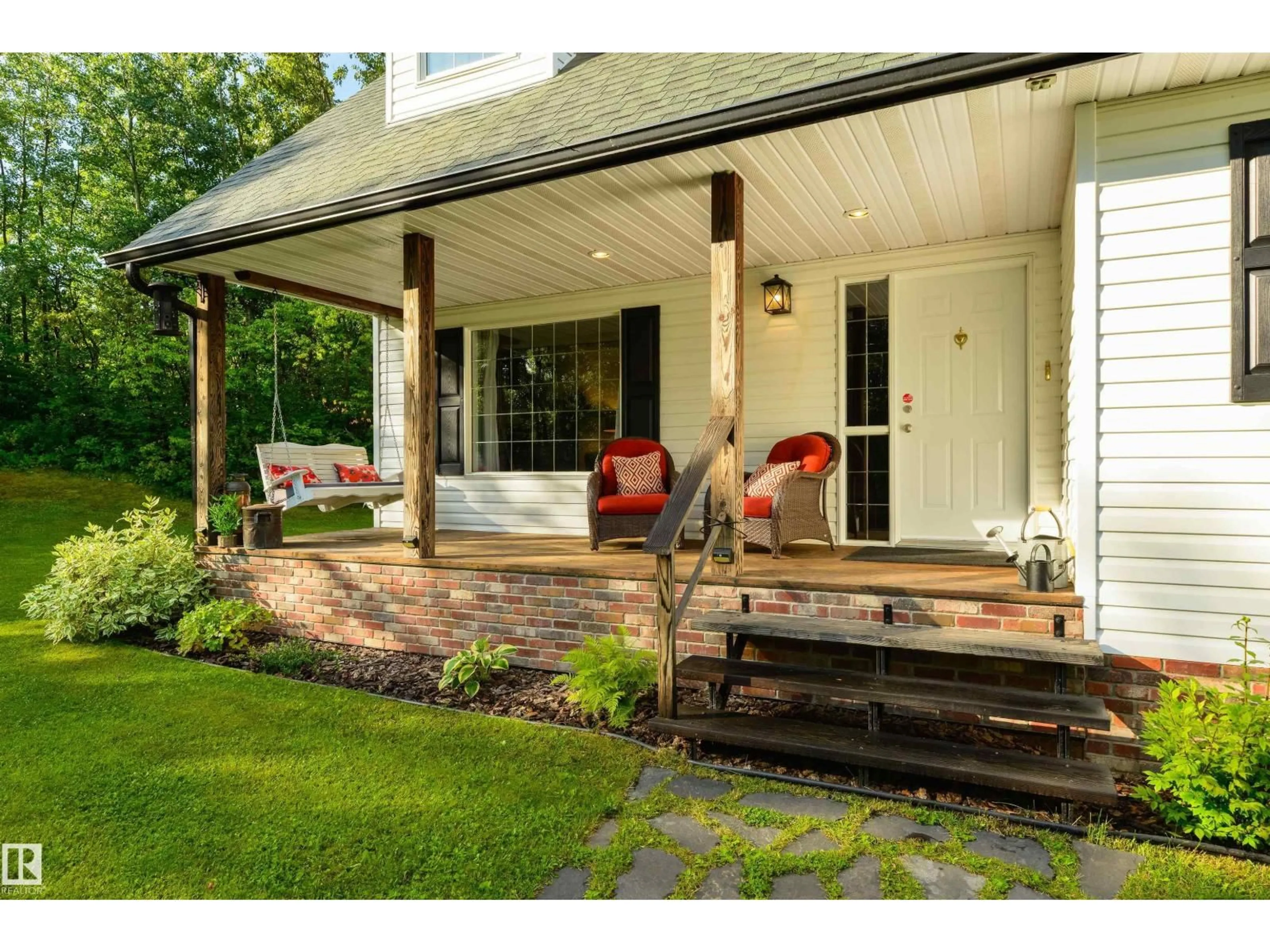Patio, street for 37 - 54129 RGE ROAD 275, Rural Parkland County Alberta T7X3S4