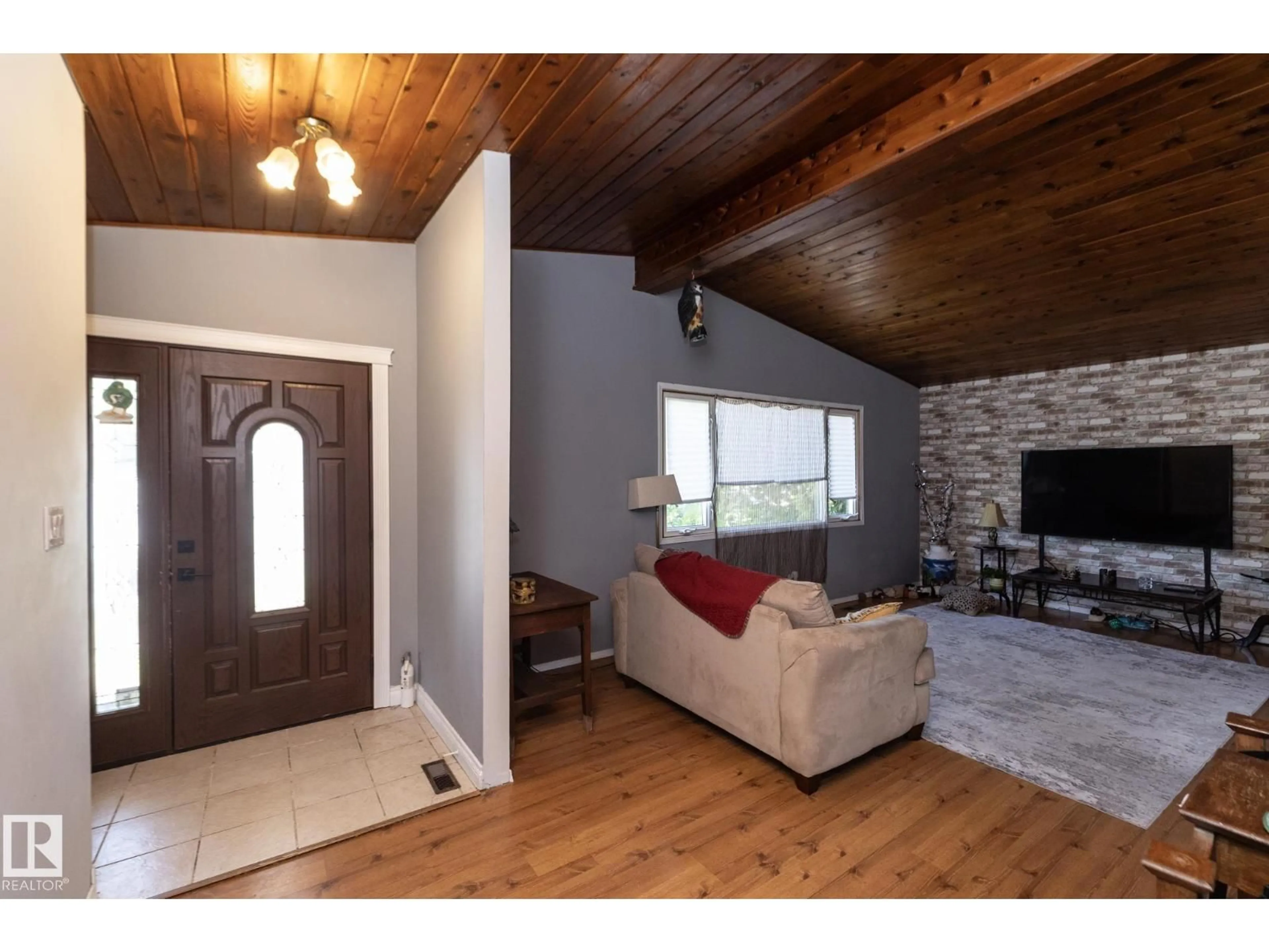 Indoor entryway for 3608 44 ST, Leduc Alberta T9E6A1