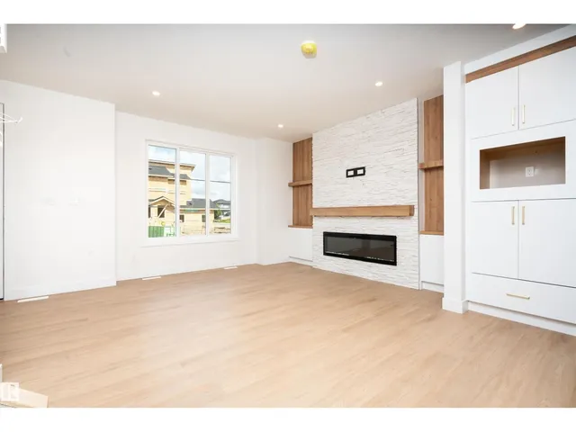 430 ROBINSON BOULEVARD, Leduc 5