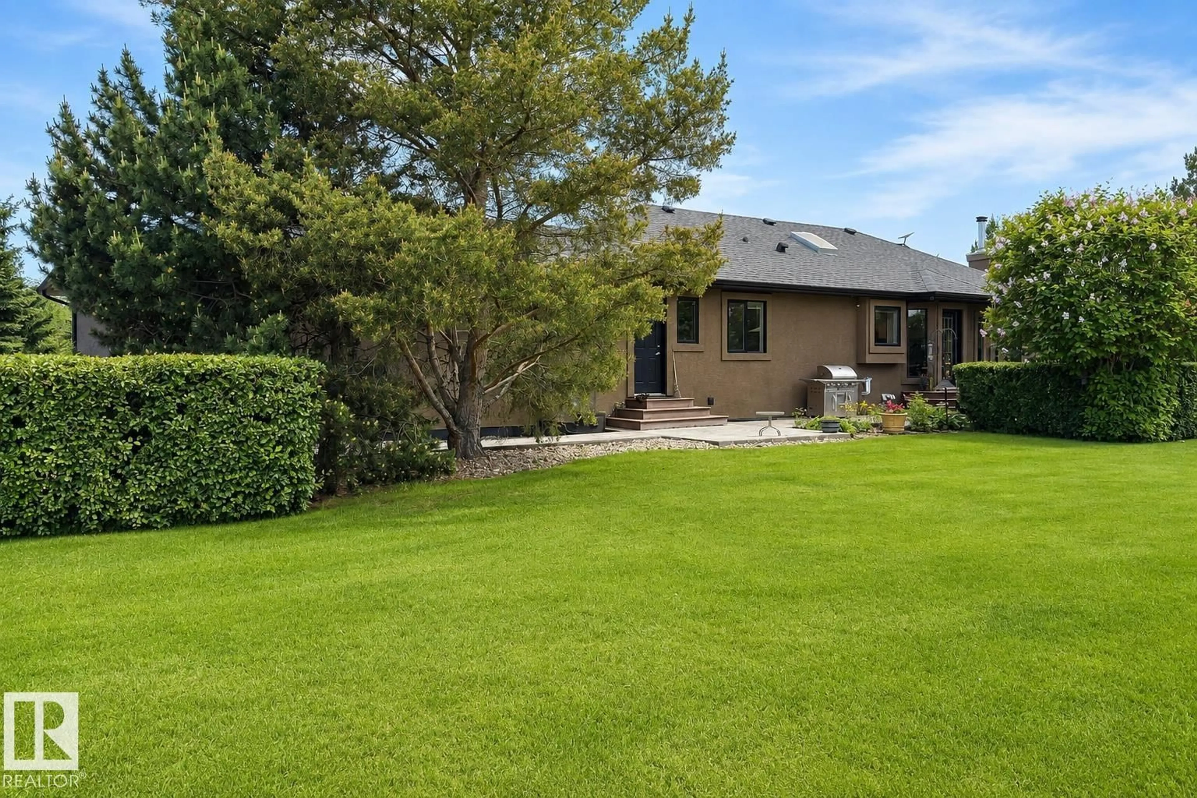 A pic from outside/outdoor area/front of a property/back of a property/a pic from drone, unknown for 56407 RGE ROAD 240, Rural Sturgeon County Alberta T0A0K2