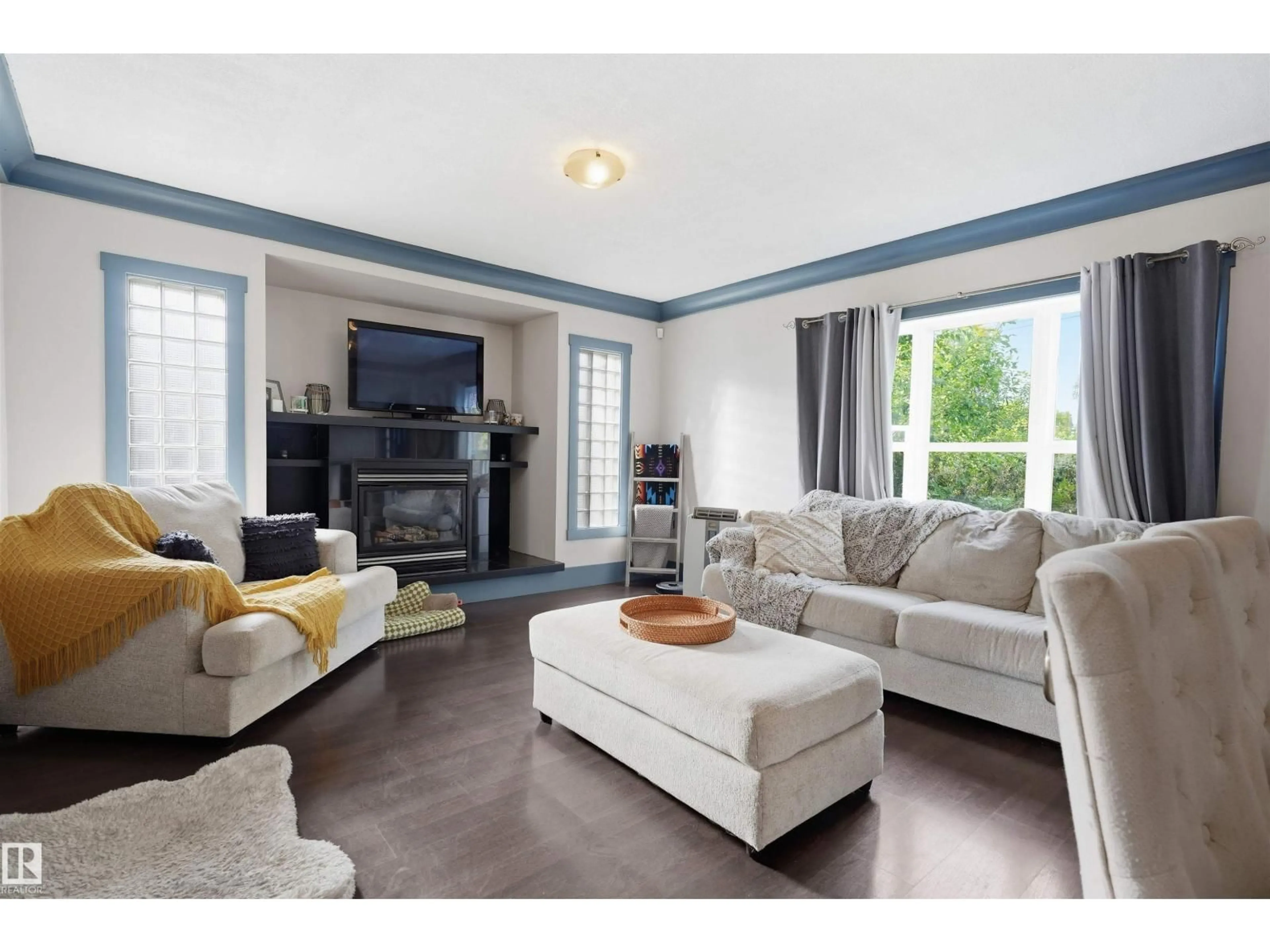 Living room with furniture, unknown for 5507 49 AV, Wetaskiwin Alberta T9A0R5