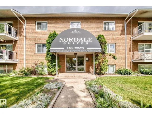 6120 - 10 118 AV, Edmonton 2