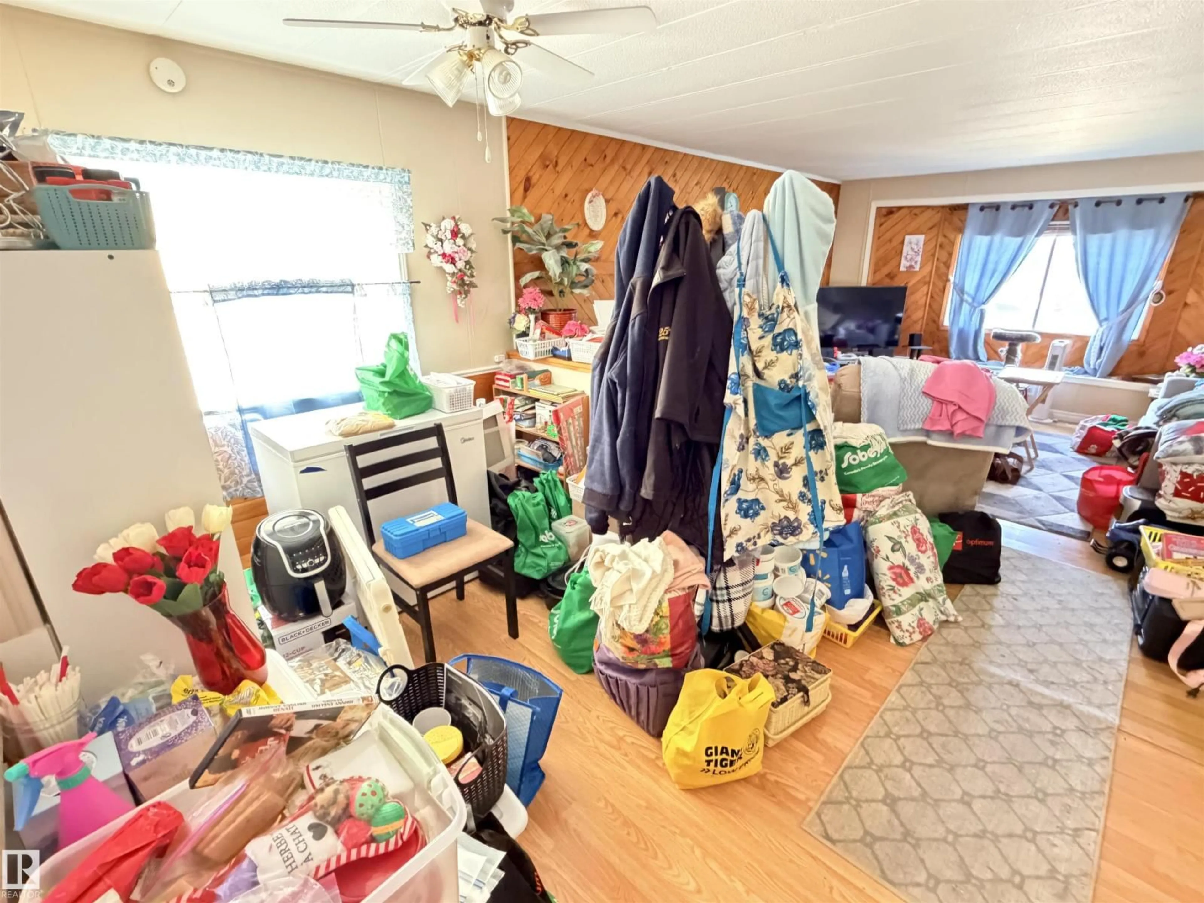 A pic of a room for 18 - 9501 104 AV, Westlock Alberta T7P1M7