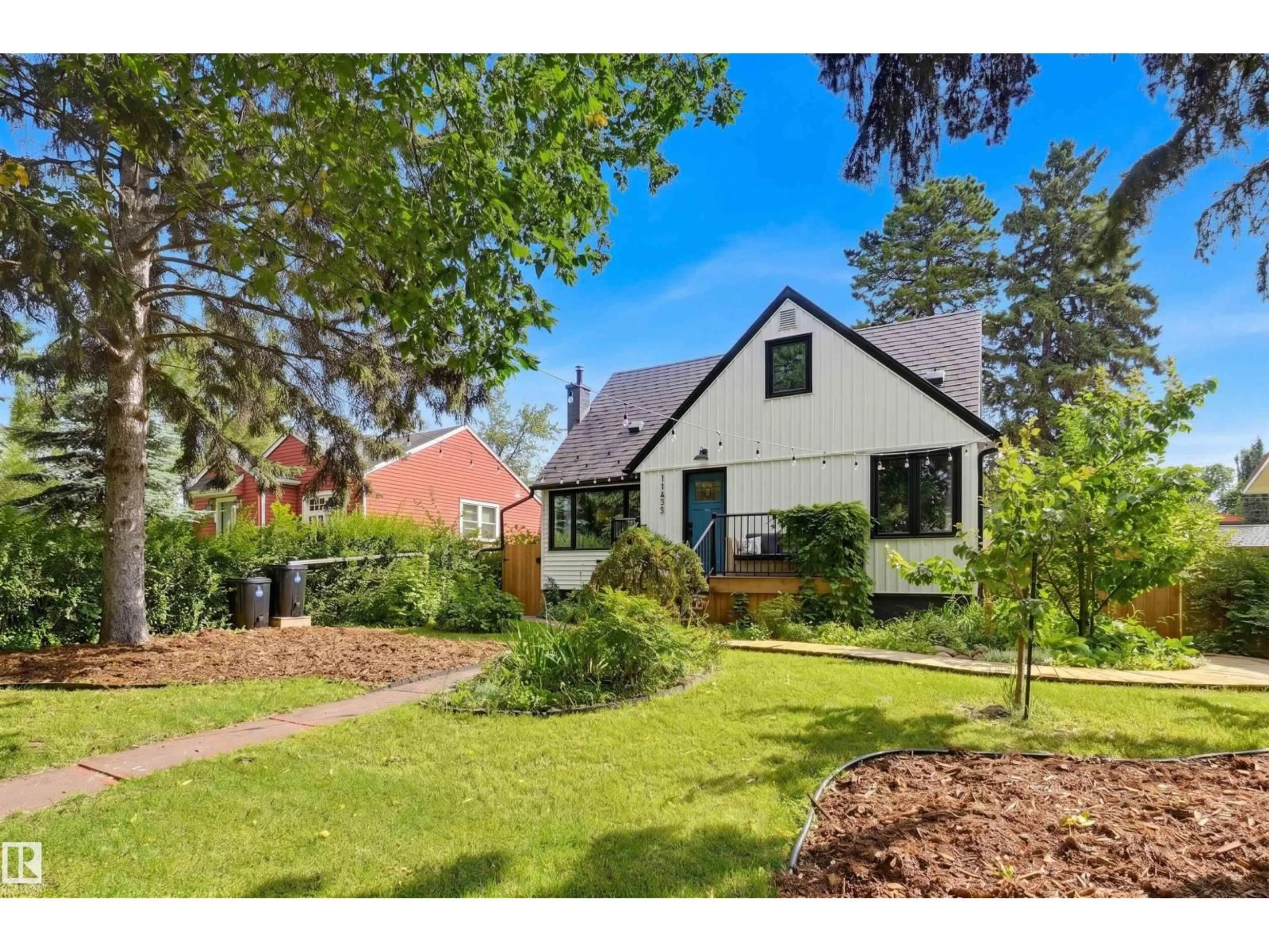 A pic from outside/outdoor area/front of a property/back of a property/a pic from drone, street for NW - 11635 126 ST, Edmonton Alberta T5M0R9