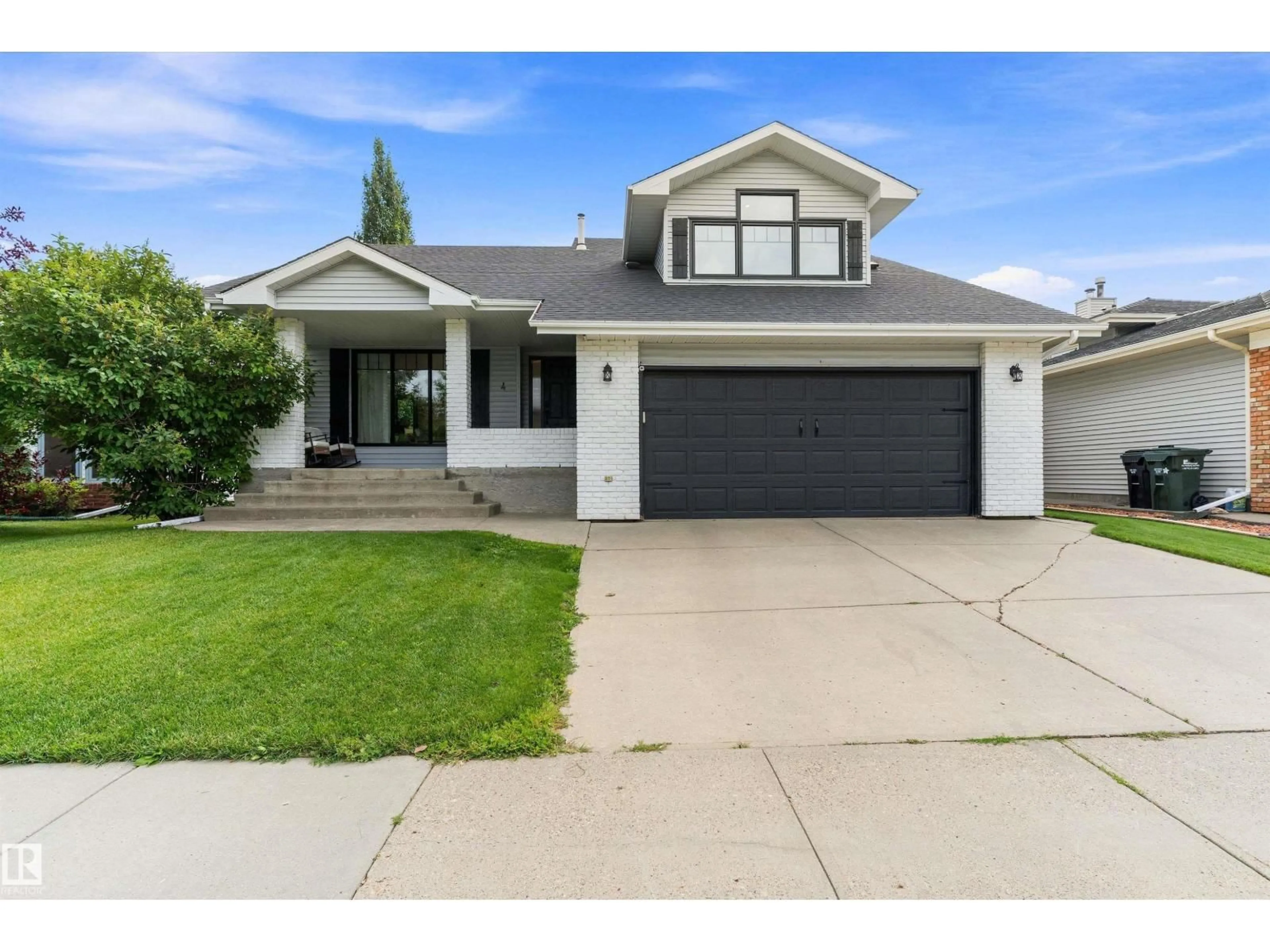 Home with vinyl exterior material, street for 4 NOTTINGHAM CR, Sherwood Park Alberta T8A5H6