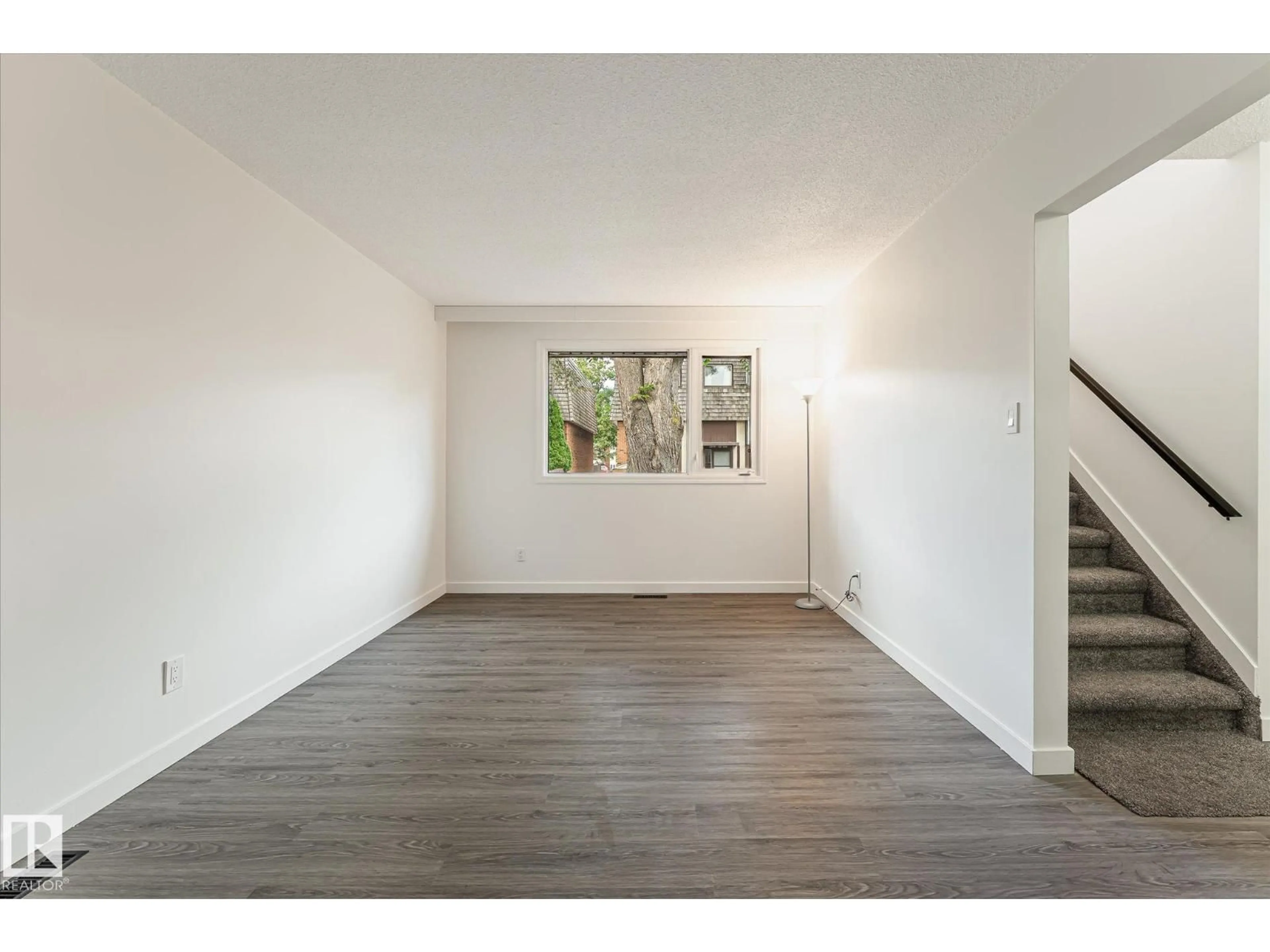 A pic of a room for 3317 107 AV, Edmonton Alberta T5W0C6