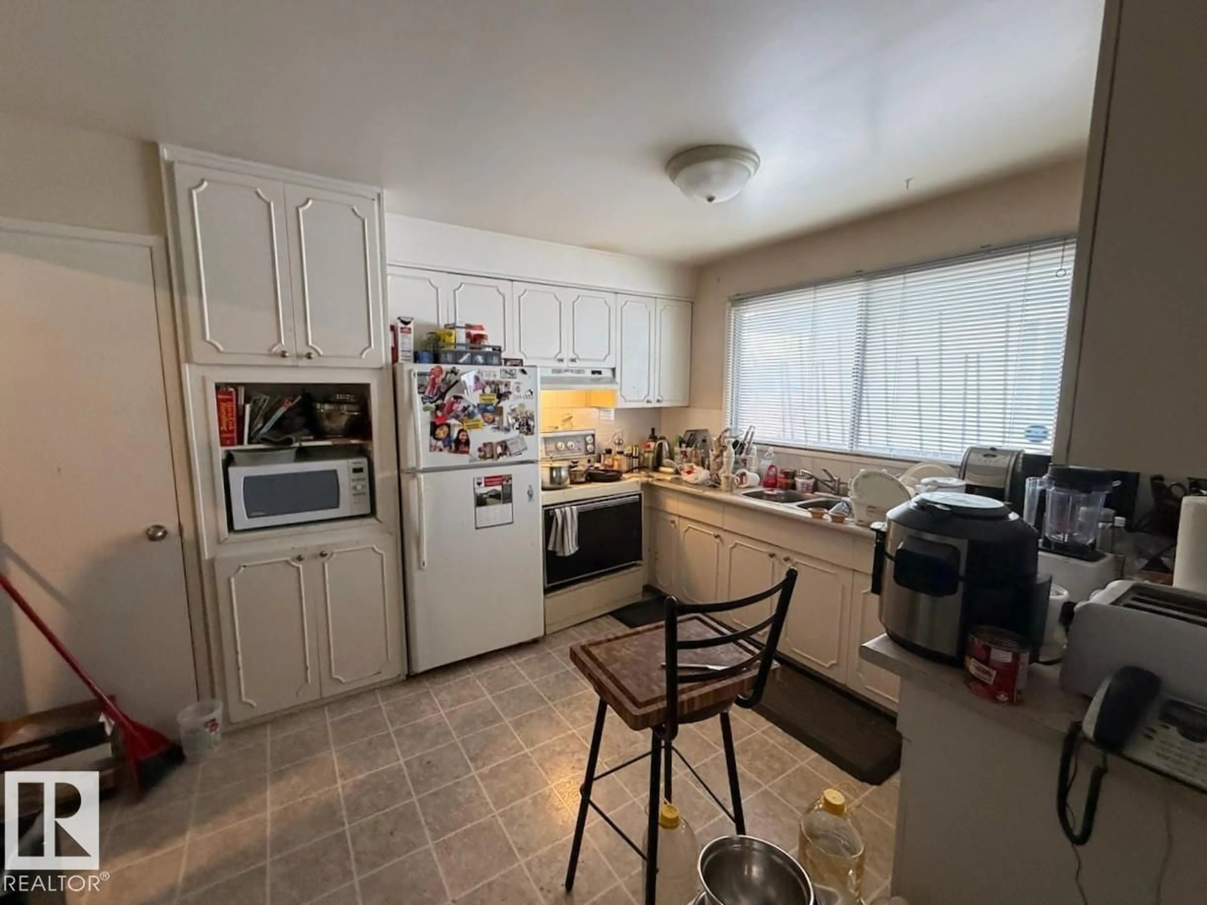 Unknown for 8816 137 AV NW, Edmonton Alberta T5E1Y4