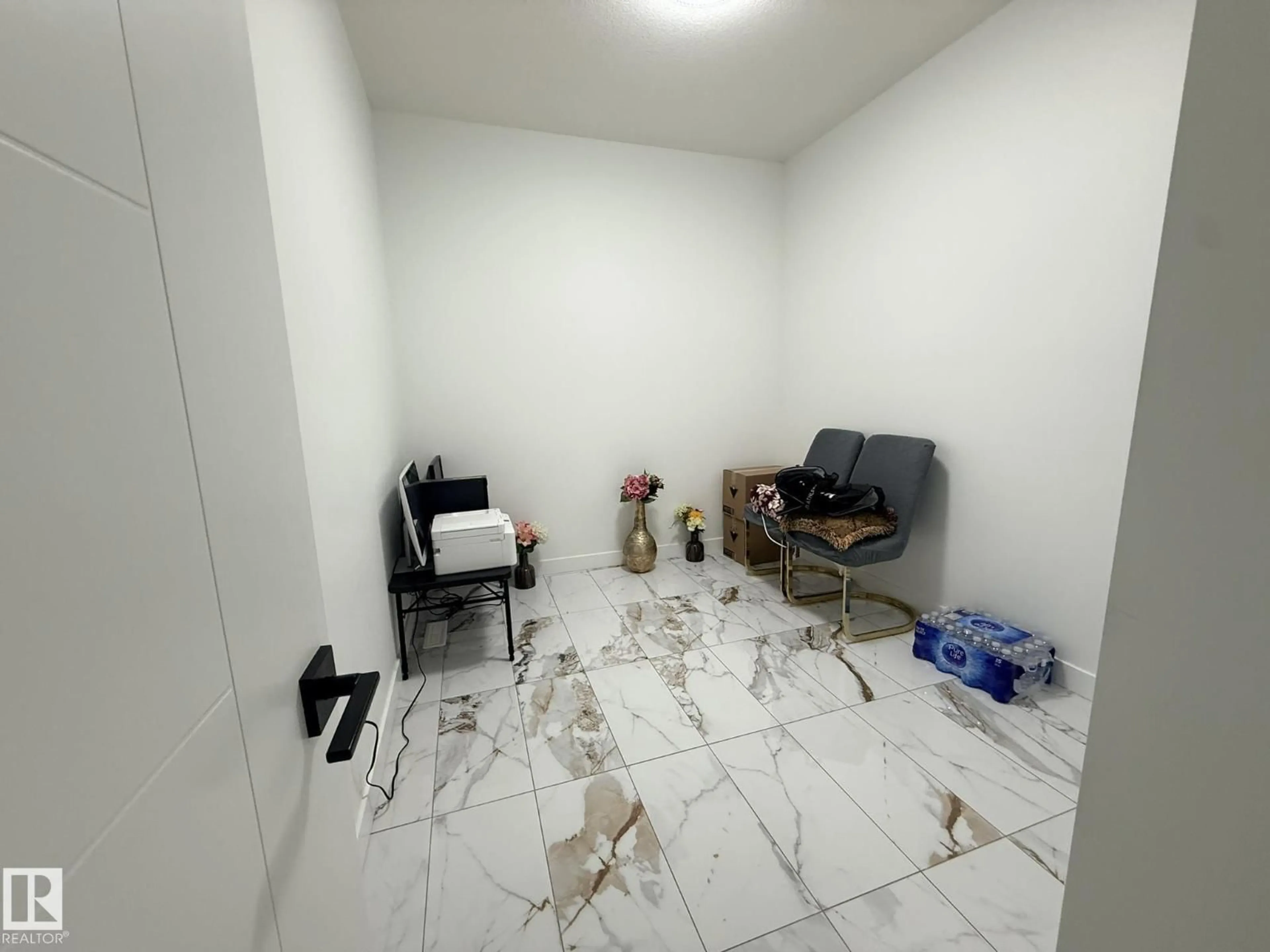 A pic of a room for 6605 50A AV, Beaumont Alberta T4X3A8