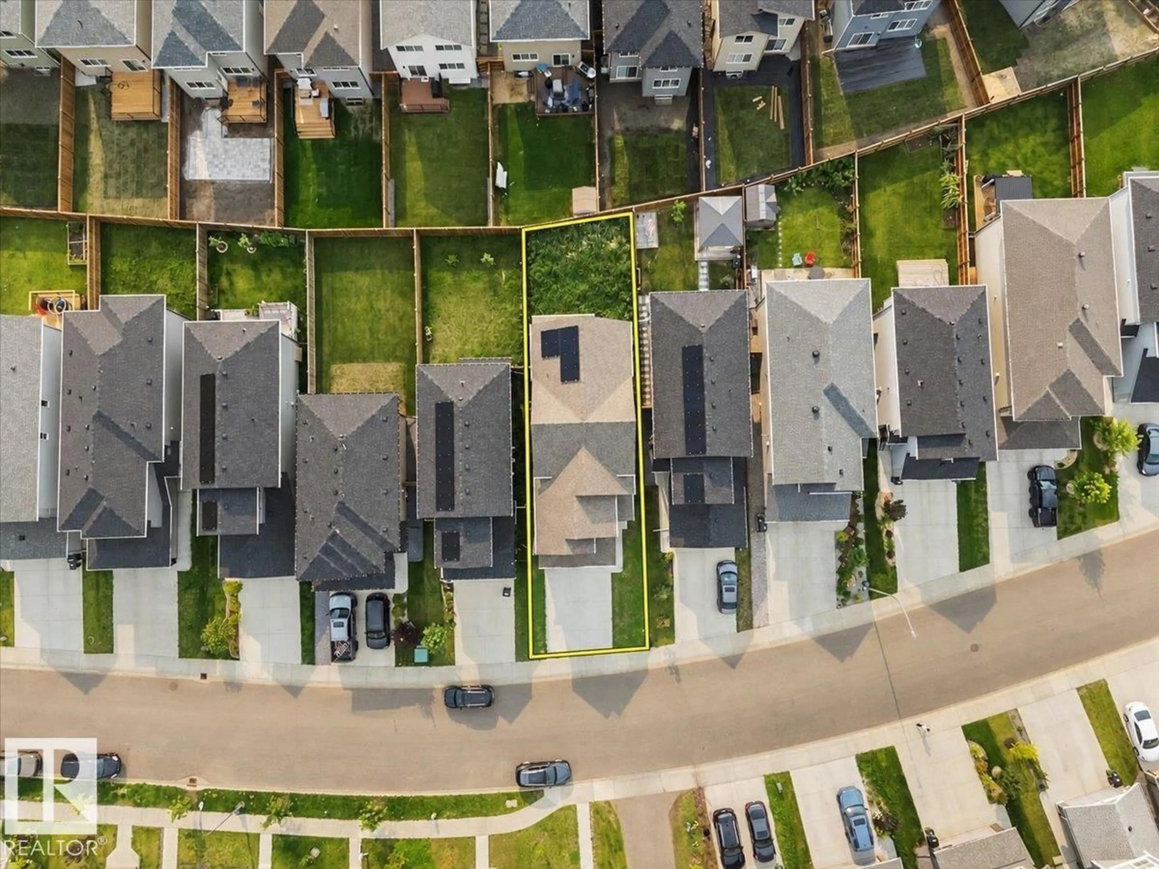 A pic from outside/outdoor area/front of a property/back of a property/a pic from drone, street for NW - 9340 226 ST, Edmonton Alberta T5T7R5