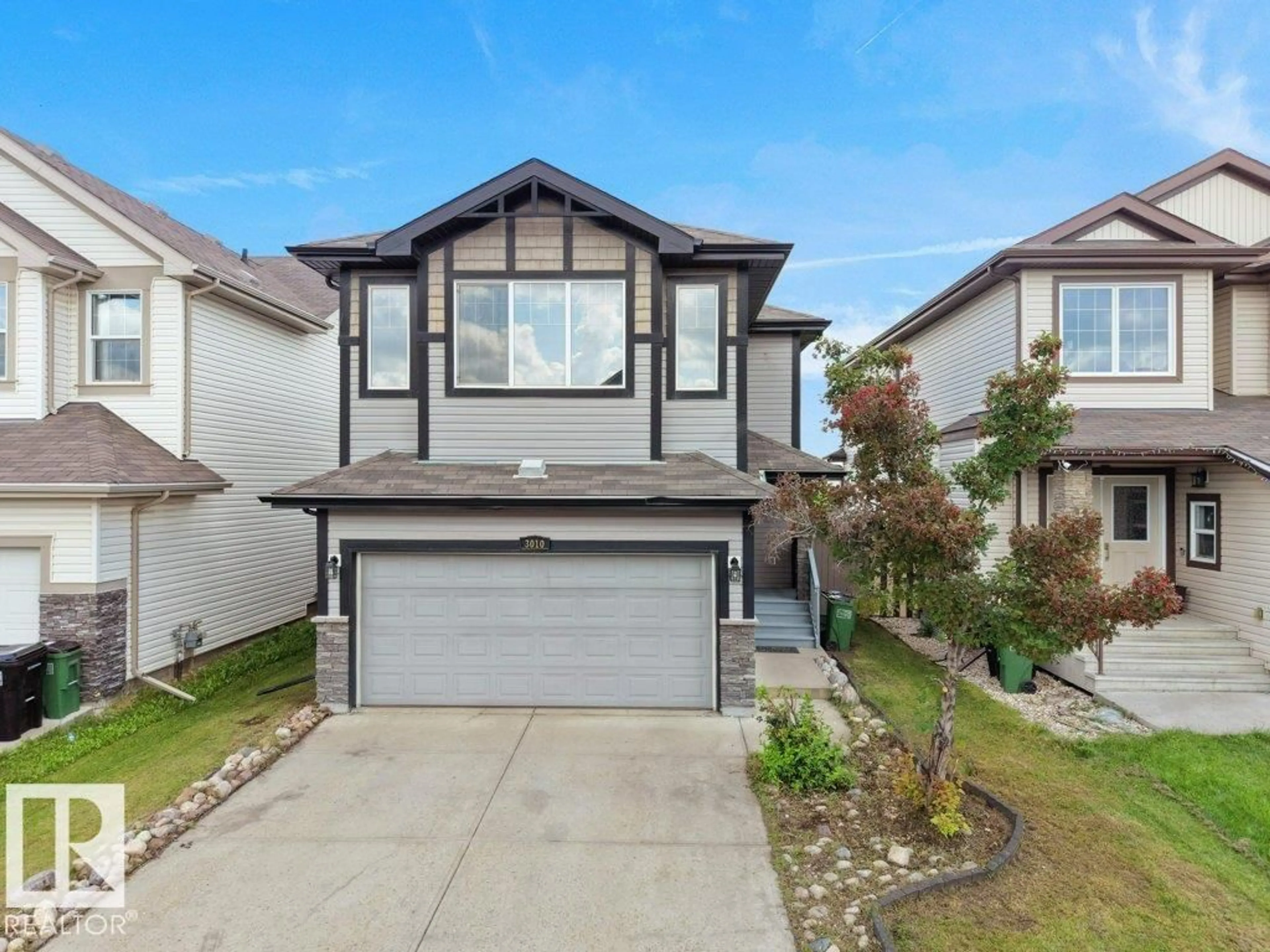 Home with vinyl exterior material, street for 3010 17A AVE AVE, Edmonton Alberta T6T0R8