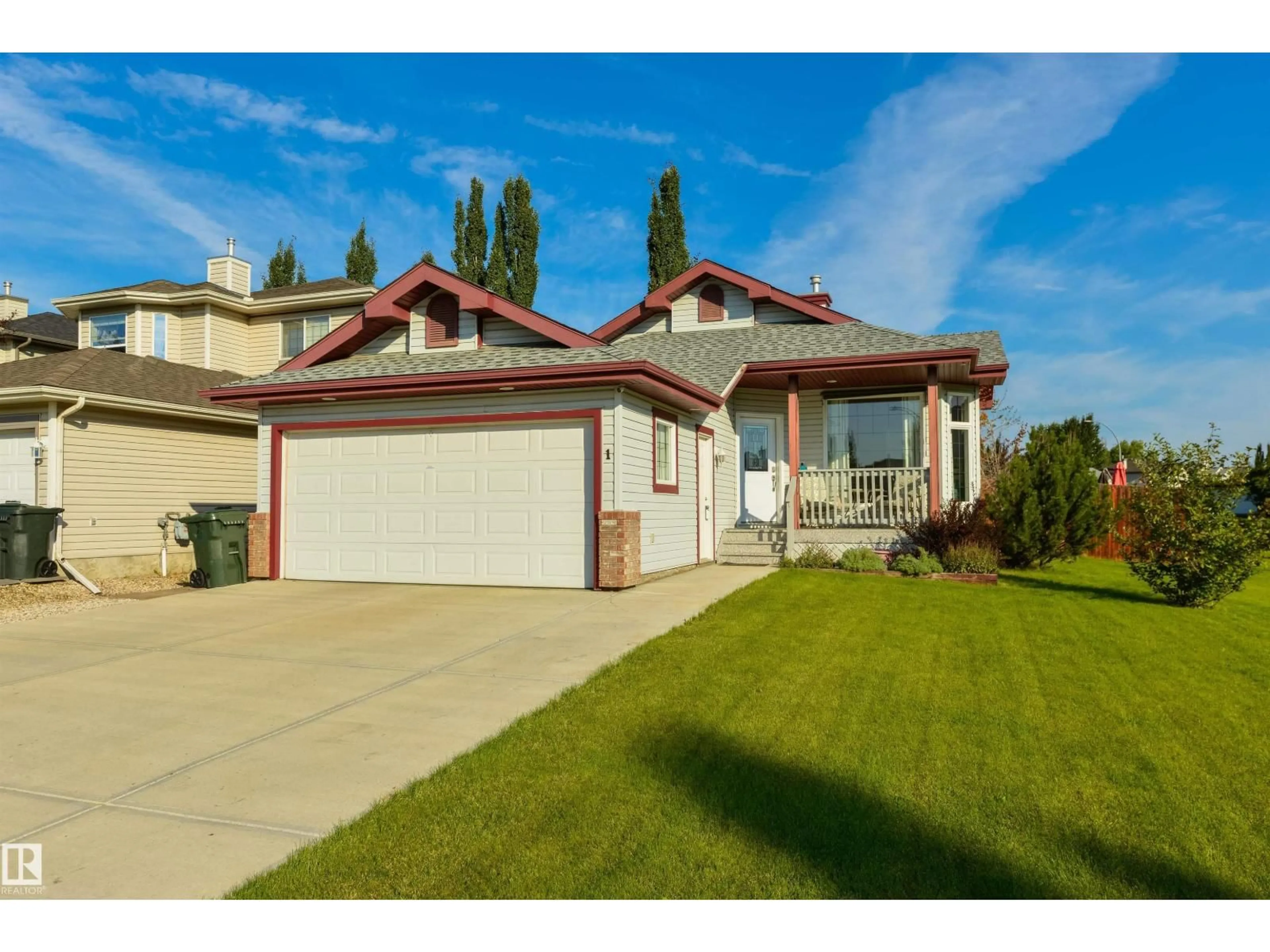 Home with vinyl exterior material, street for 1 LEYLAND CL, Spruce Grove Alberta T7X4P1