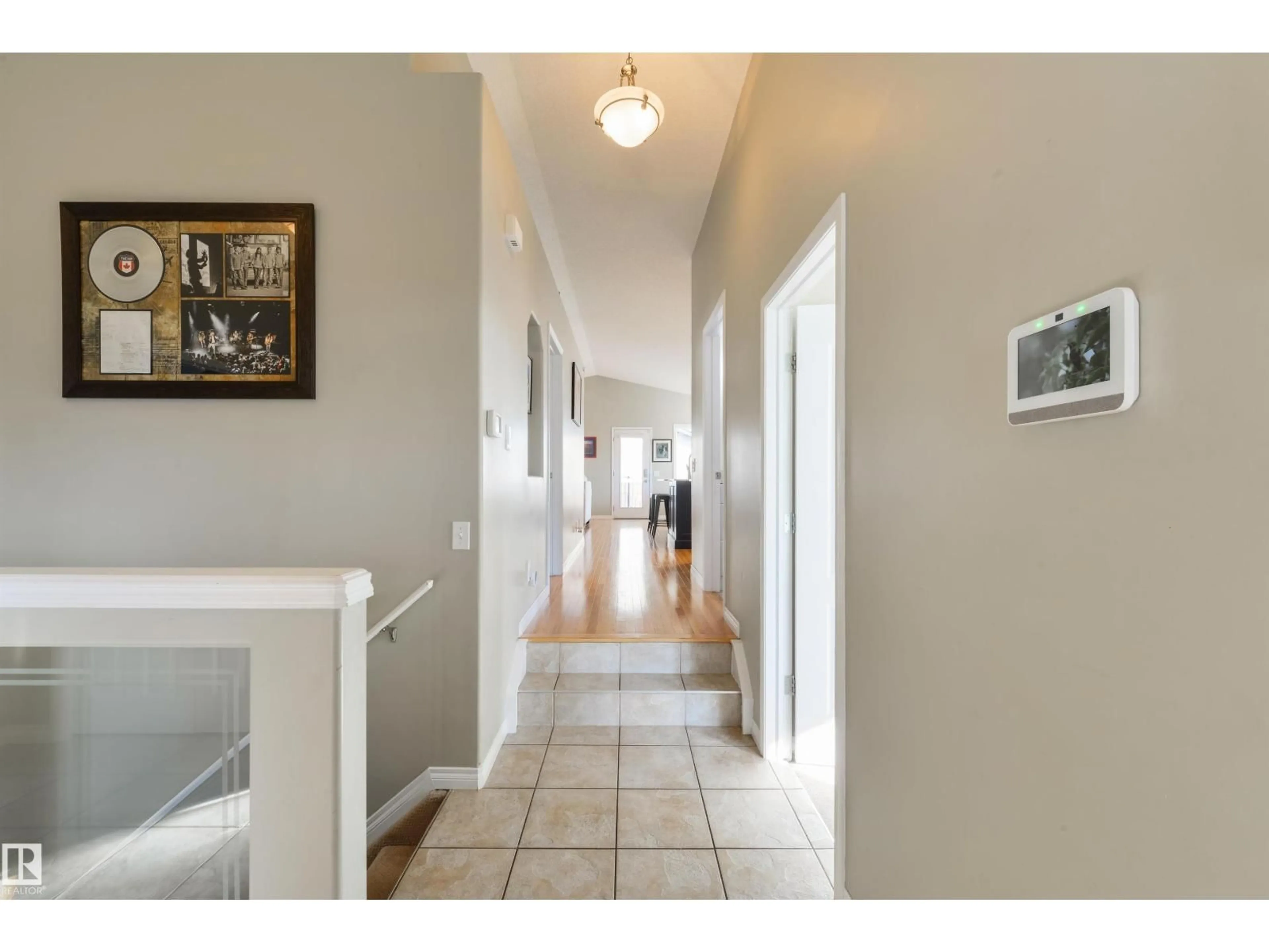 Indoor entryway for 1 LEYLAND CL, Spruce Grove Alberta T7X4P1