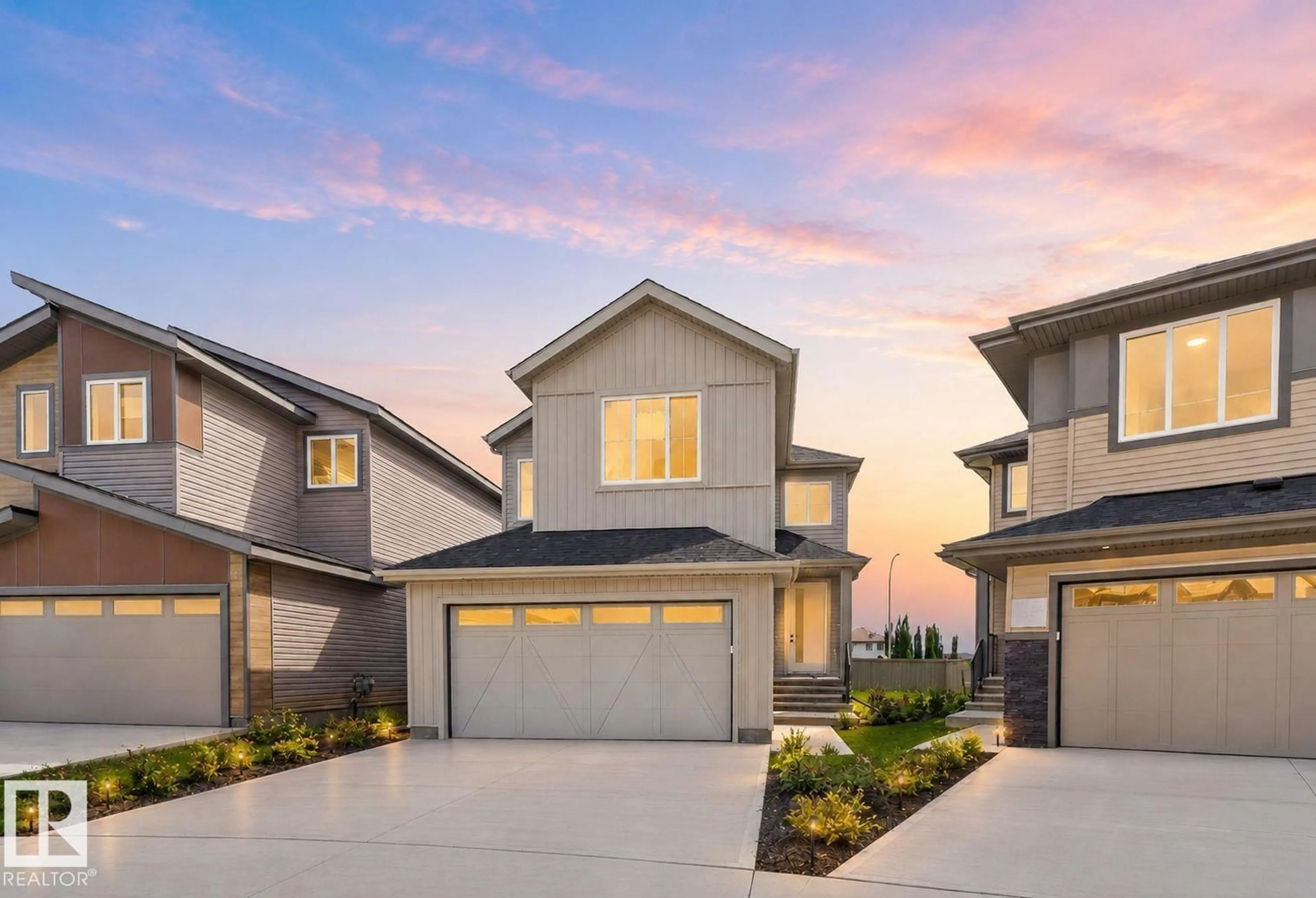 Home with vinyl exterior material, street for 45 ELLIOTT WD, Fort Saskatchewan Alberta T8L0Z4