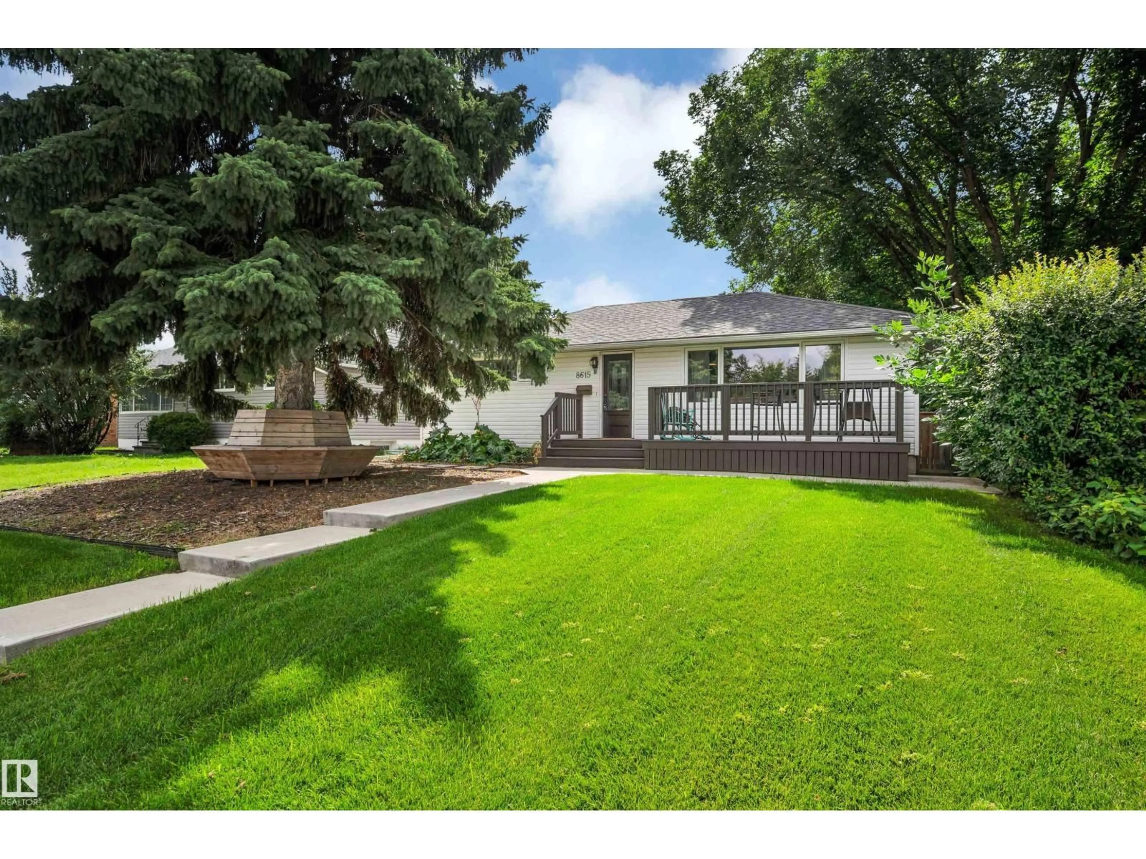 A pic from outside/outdoor area/front of a property/back of a property/a pic from drone, street for 8615 66 AV, Edmonton Alberta T6E0L2