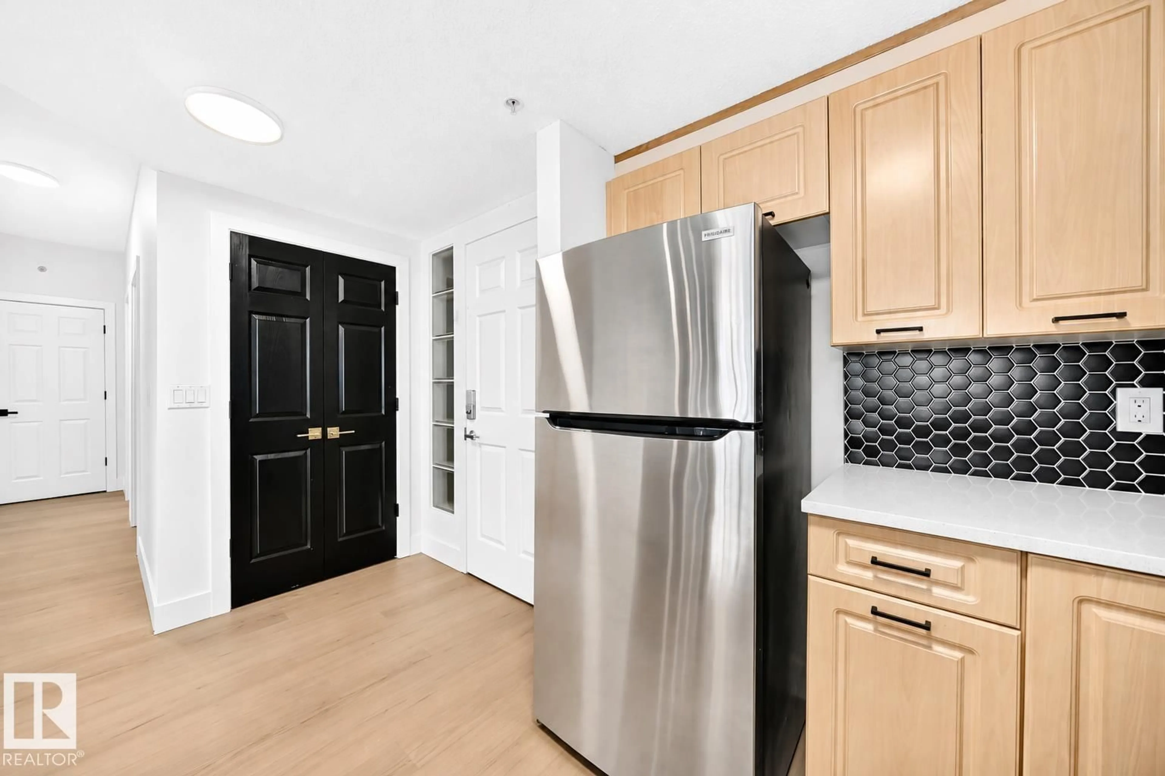Standard kitchen, unknown for #323 - 6315 135 AV, Edmonton Alberta T5A5J7