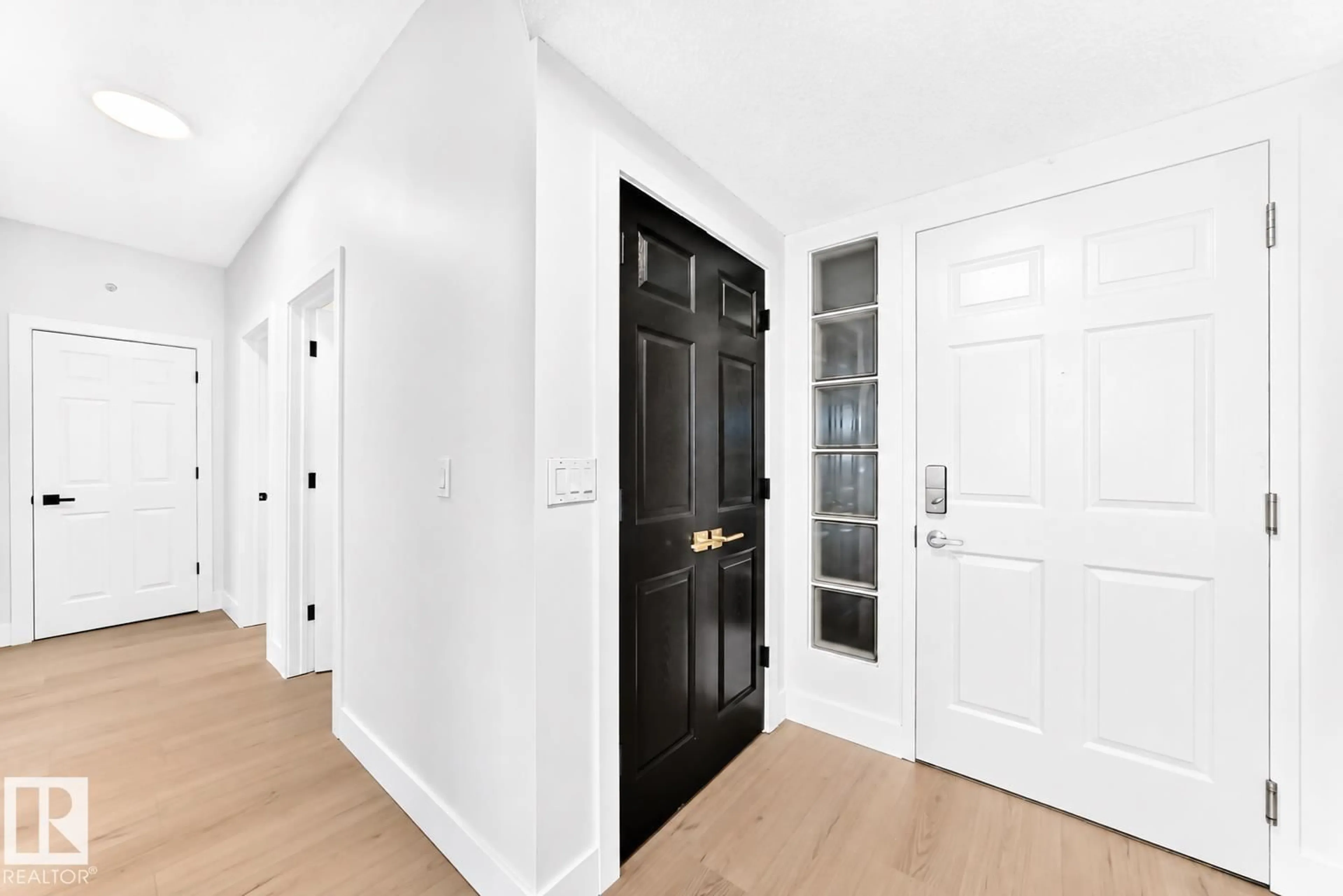 Indoor entryway for #323 - 6315 135 AV, Edmonton Alberta T5A5J7