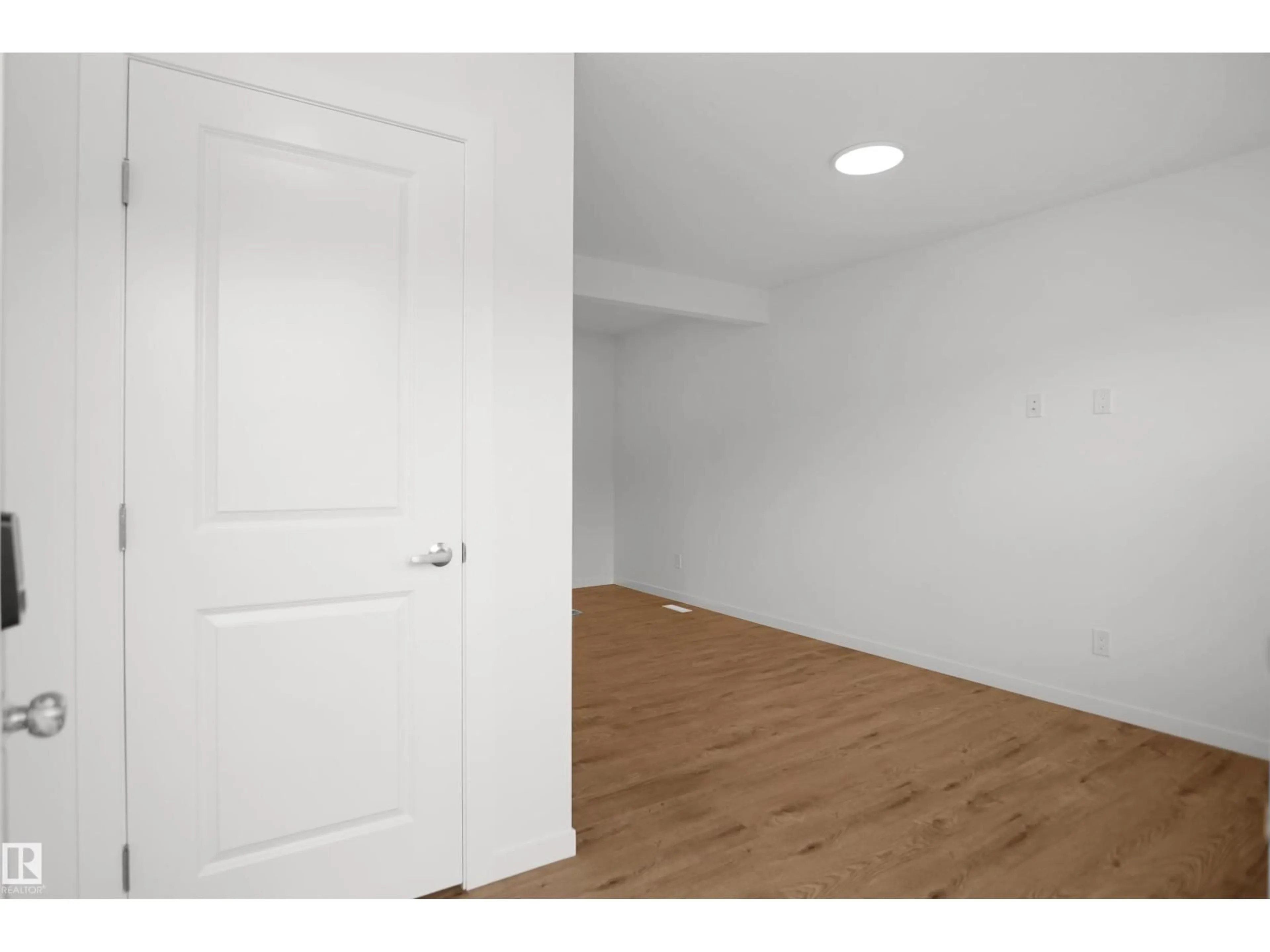 Unknown for NW - 2115 210 ST, Edmonton Alberta T6M3H6