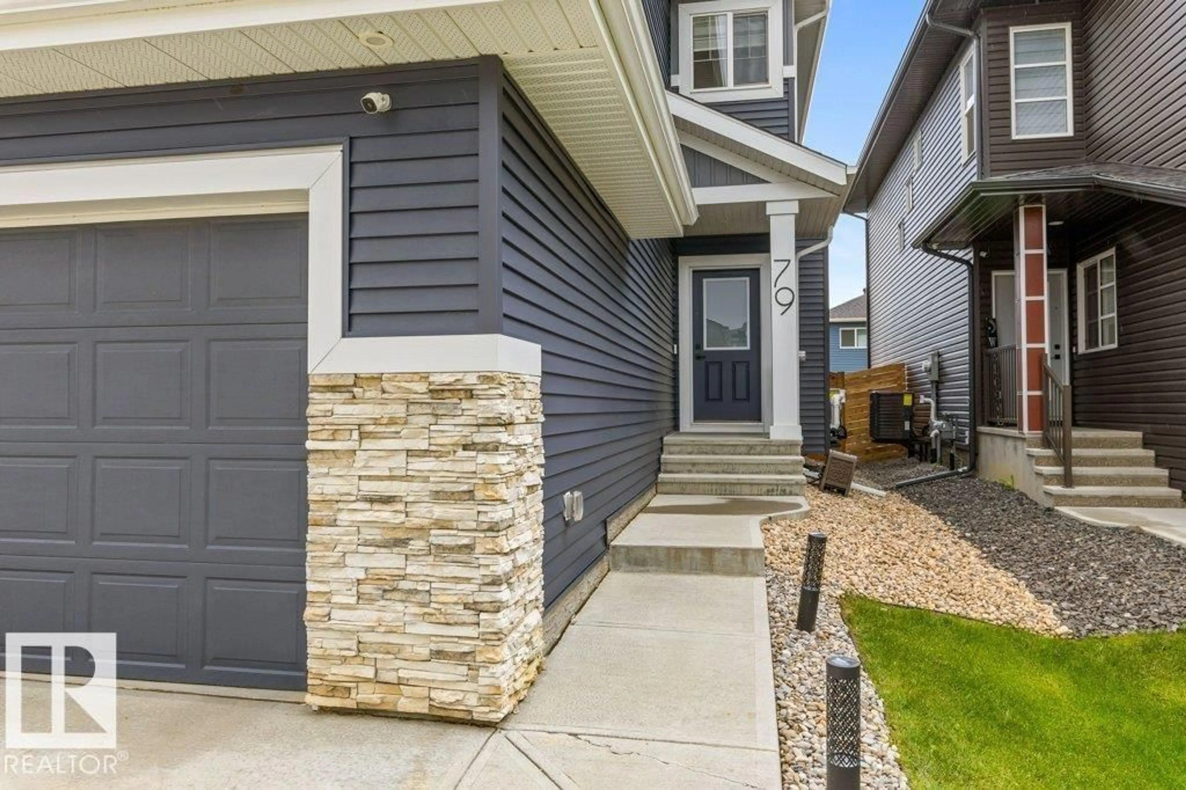 Home with vinyl exterior material, street for 79 ROYAL ST, St. Albert Alberta T8N7X4