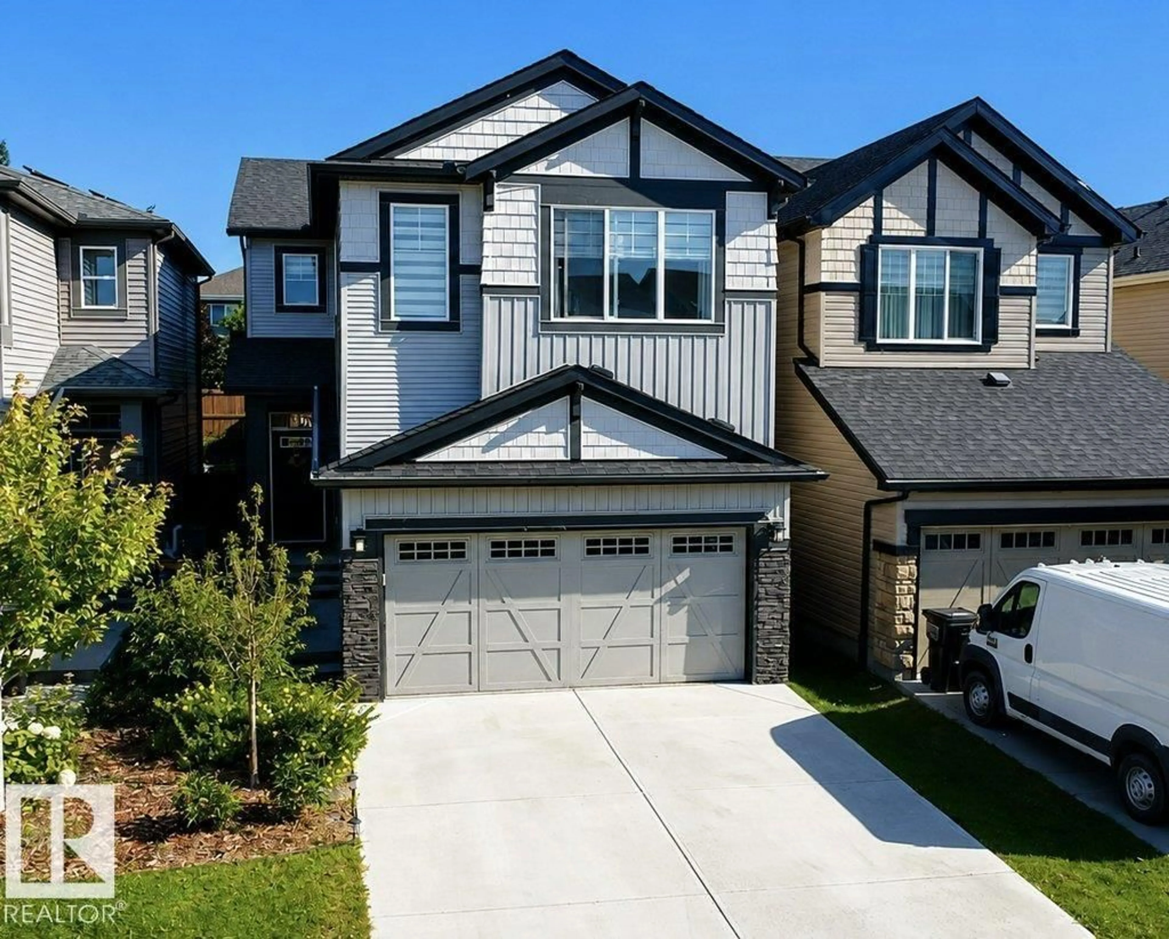 Home with vinyl exterior material, street for 4242 CHICHAK CLOSE, Edmonton Alberta T6W4B3