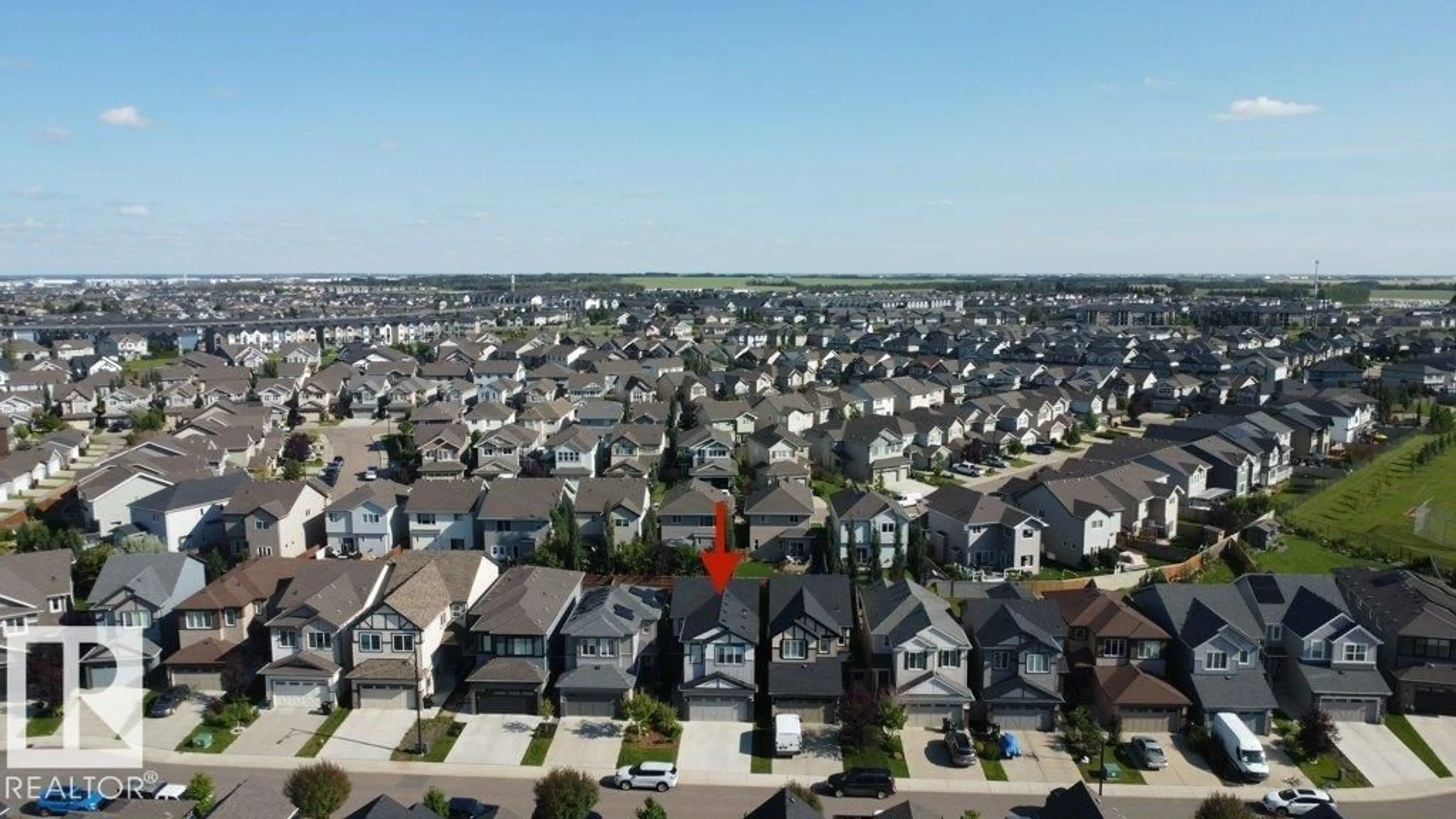 A pic from outside/outdoor area/front of a property/back of a property/a pic from drone, city buildings view from balcony for 4242 CHICHAK CLOSE, Edmonton Alberta T6W4B3