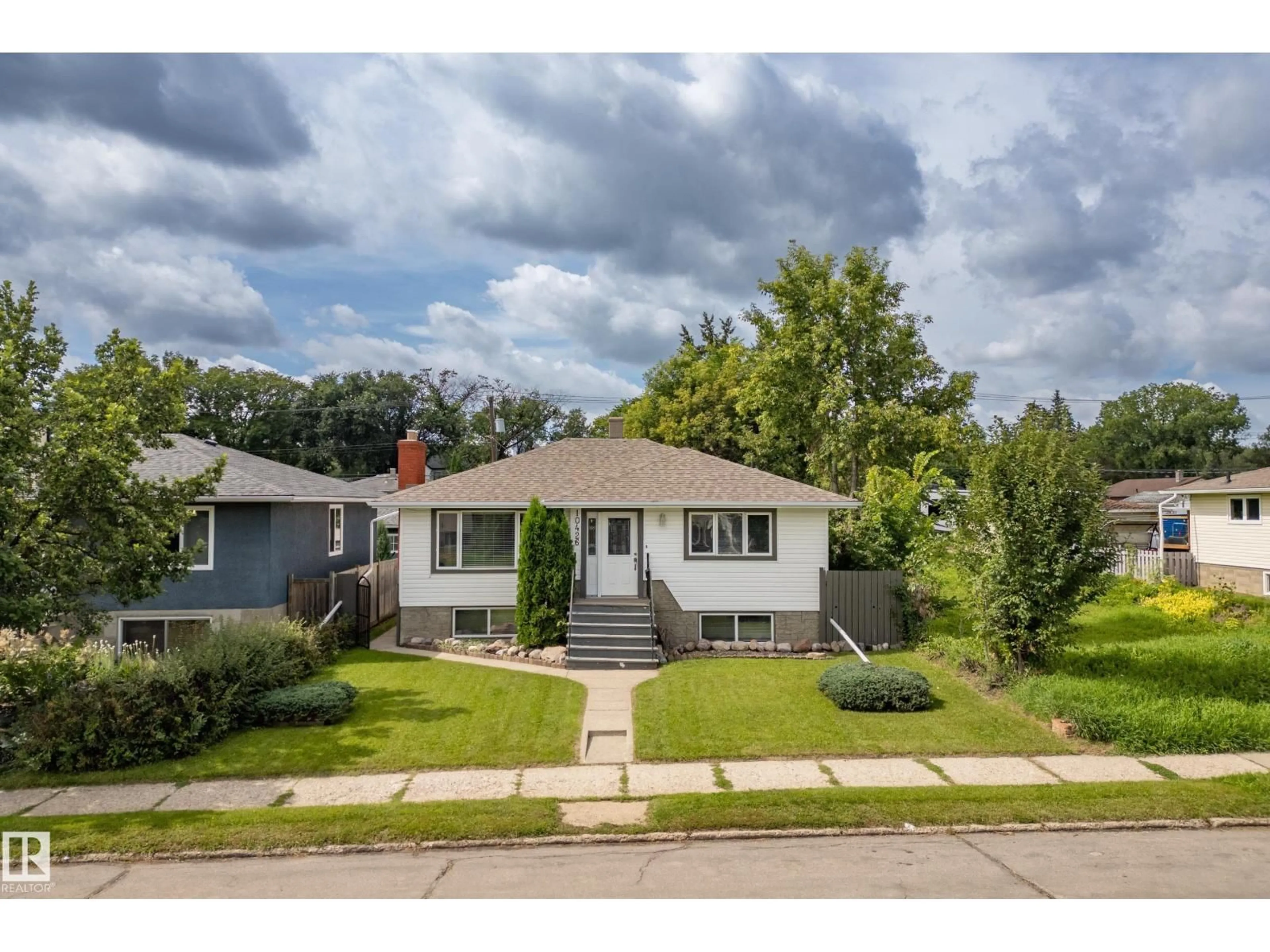 Unknown for NW - 10426 79 ST, Edmonton Alberta T6A3G9
