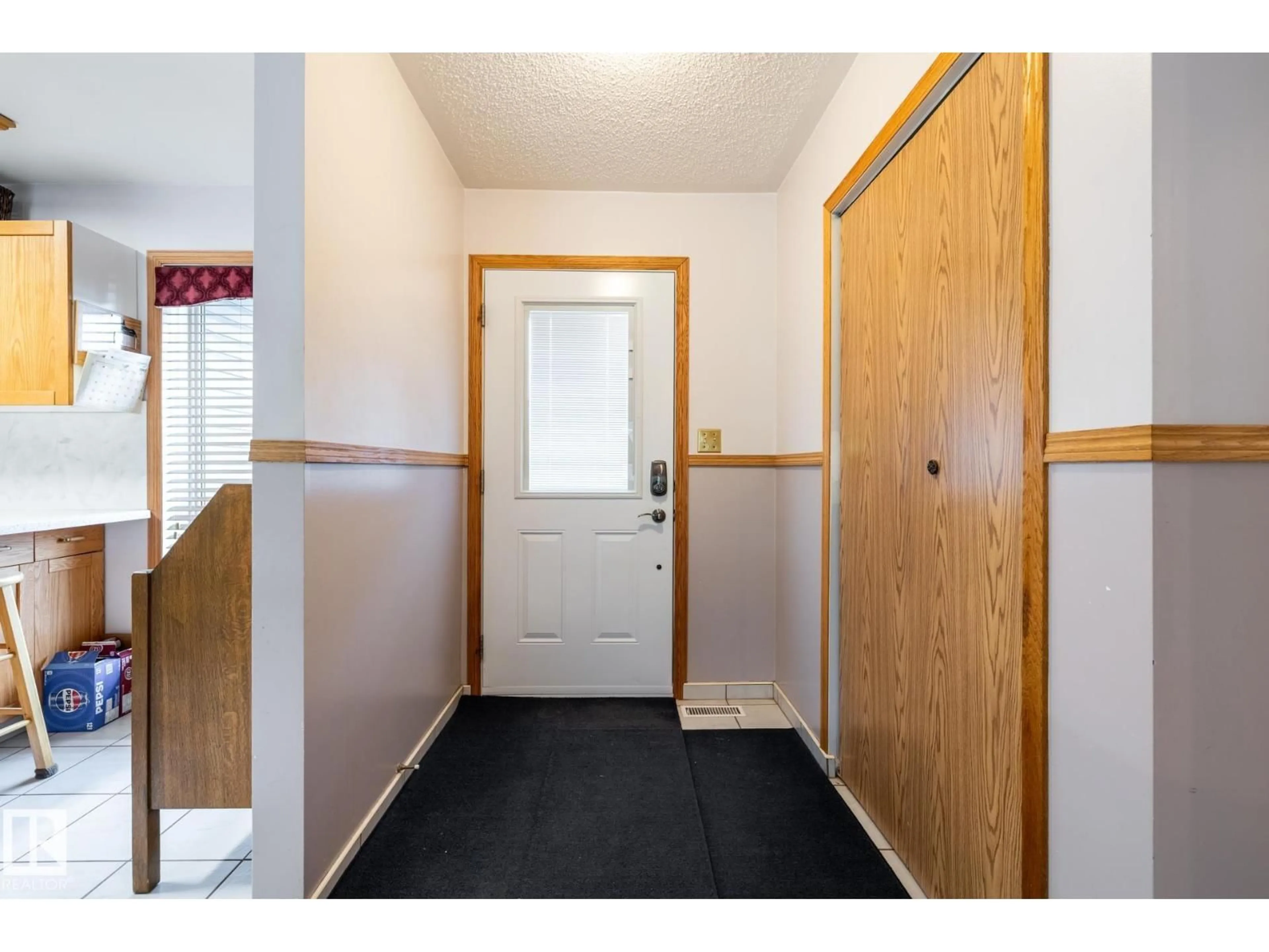 Indoor entryway for 229 22450 TWP ROAD 514, Rural Strathcona County Alberta T8C1H5
