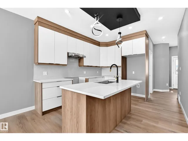 426 CRYSTAL CREEK LI, Leduc 5