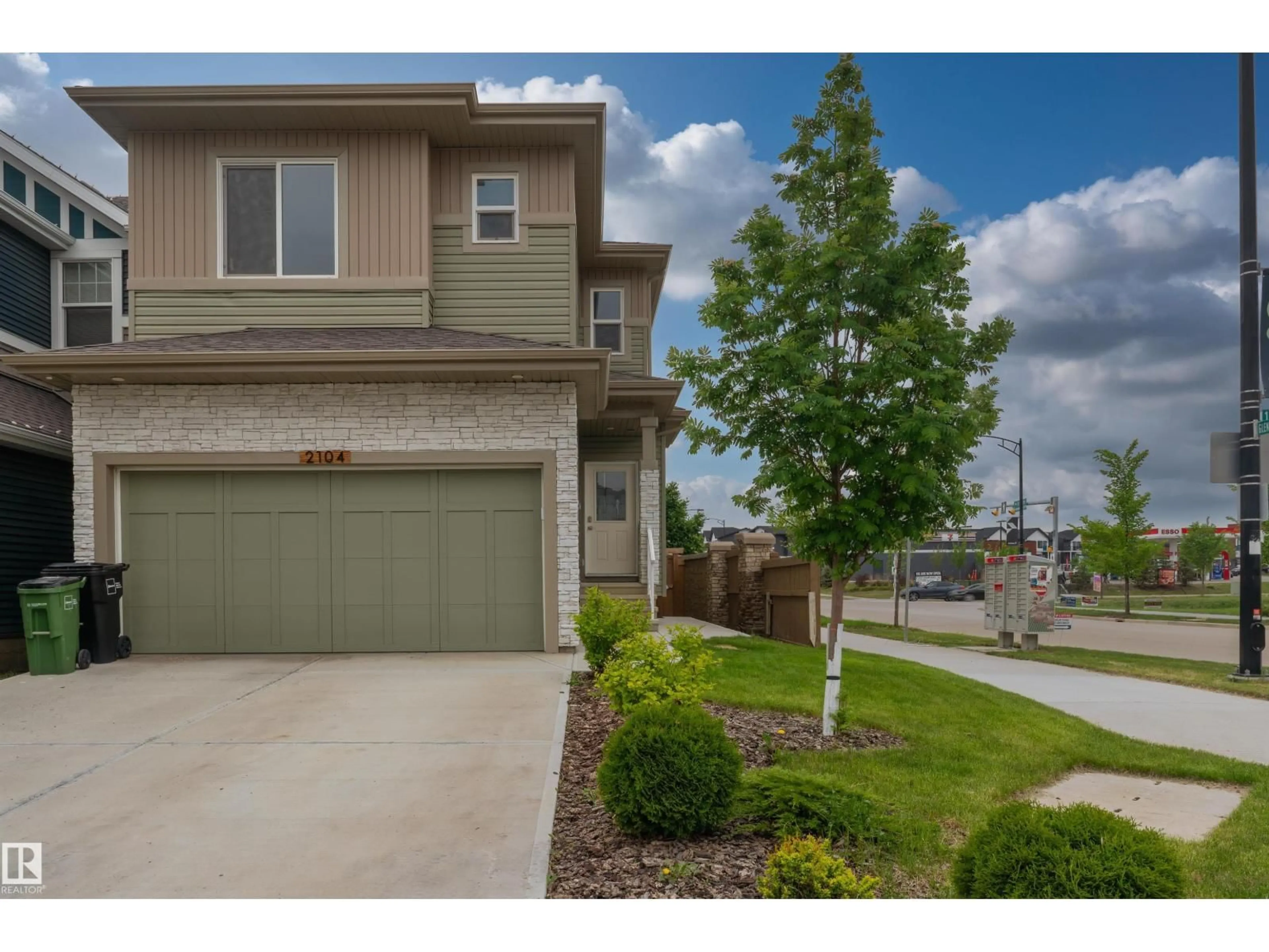 Unknown for SW - 2104 160 ST, Edmonton Alberta T6W4E5