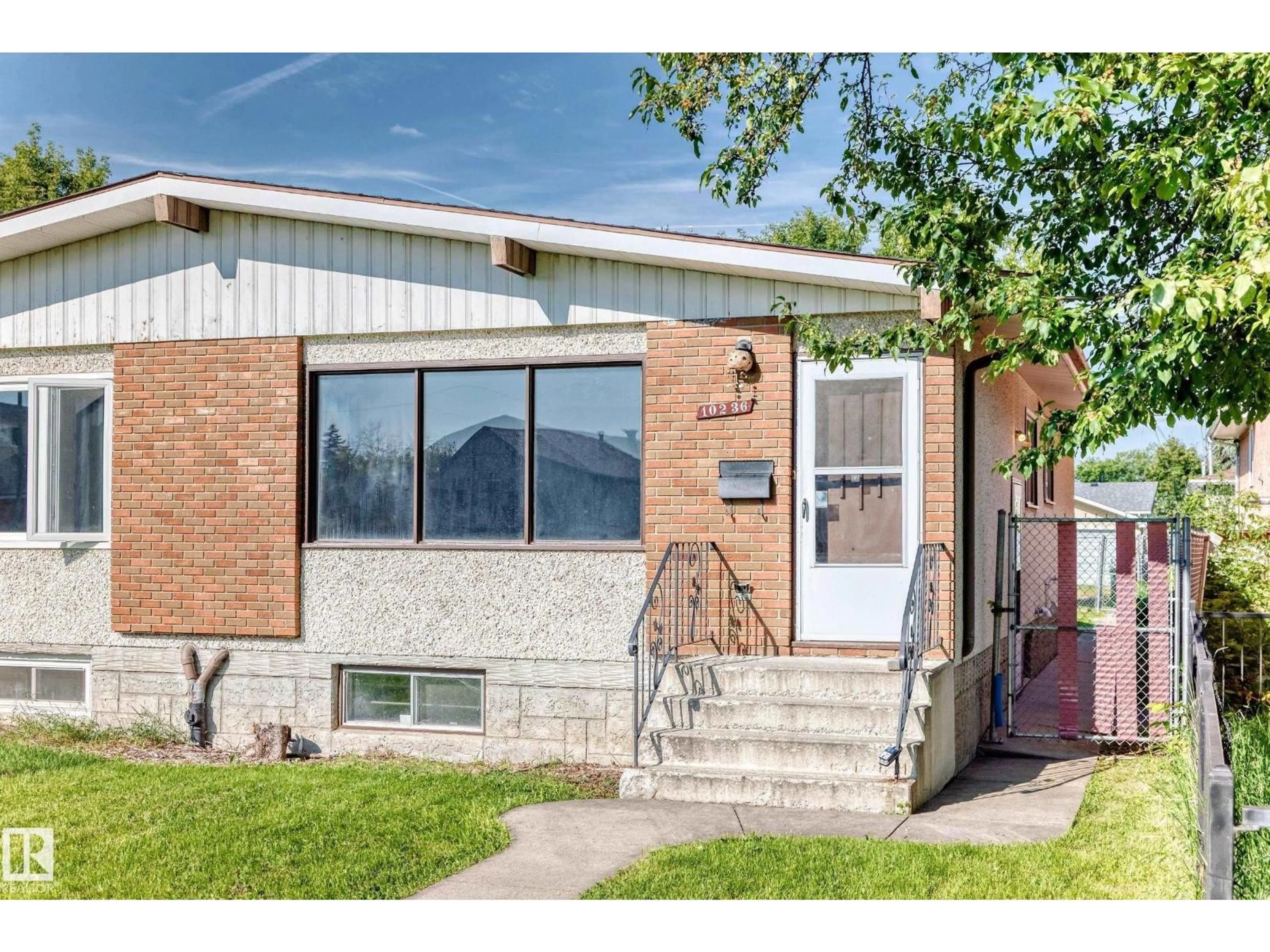 Home with brick exterior material, unknown for 10236 154 ST, Edmonton Alberta T5P2H4