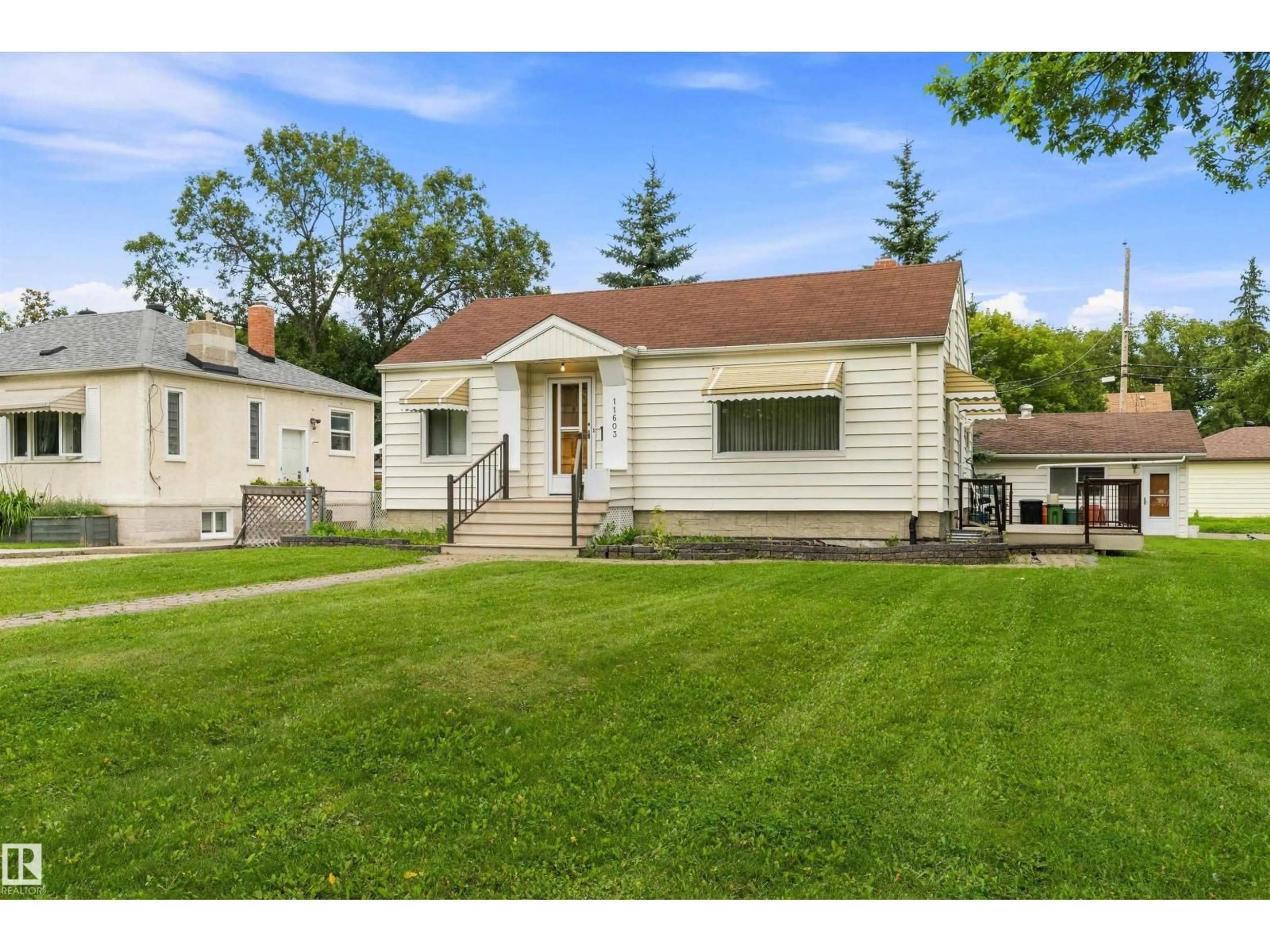 Unknown for 11603 ST ALBERT TR, Edmonton Alberta T5M3L6