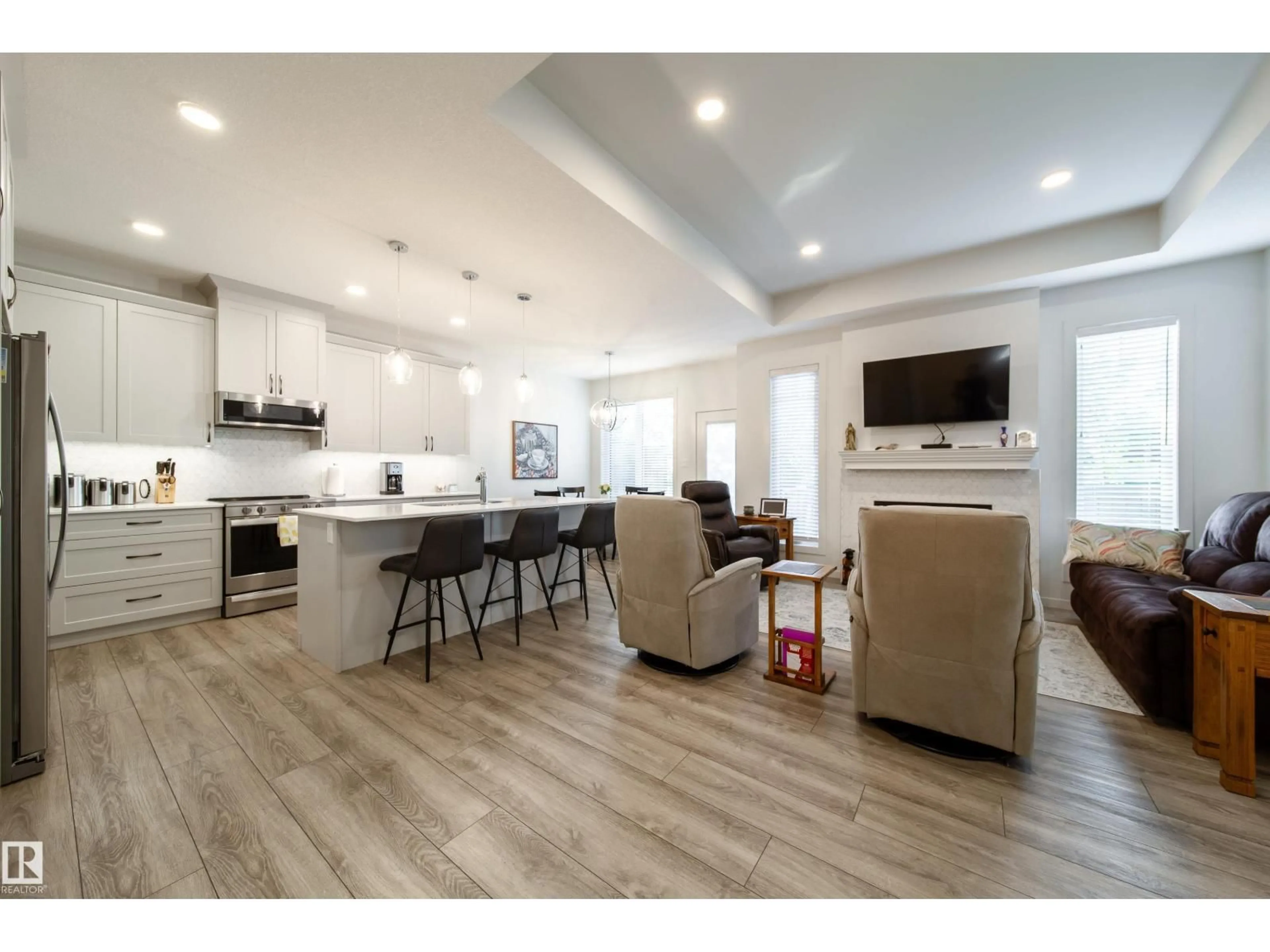 Open concept kitchen, unknown for 7115 - 18 ARMOUR LINK LI, Edmonton Alberta T6W2V2