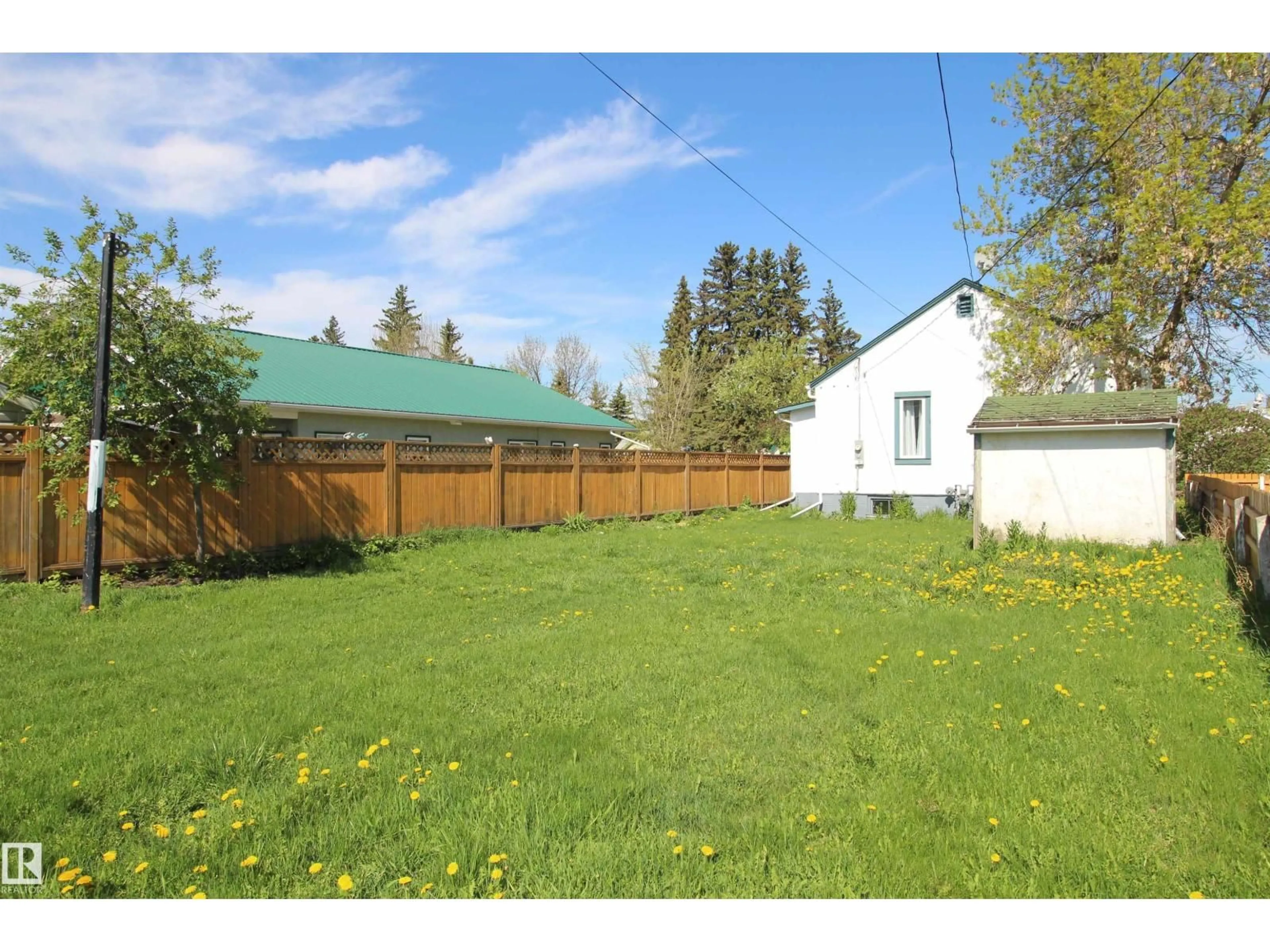 Patio, street for 10123 104 ST, Westlock Alberta T7P1V3