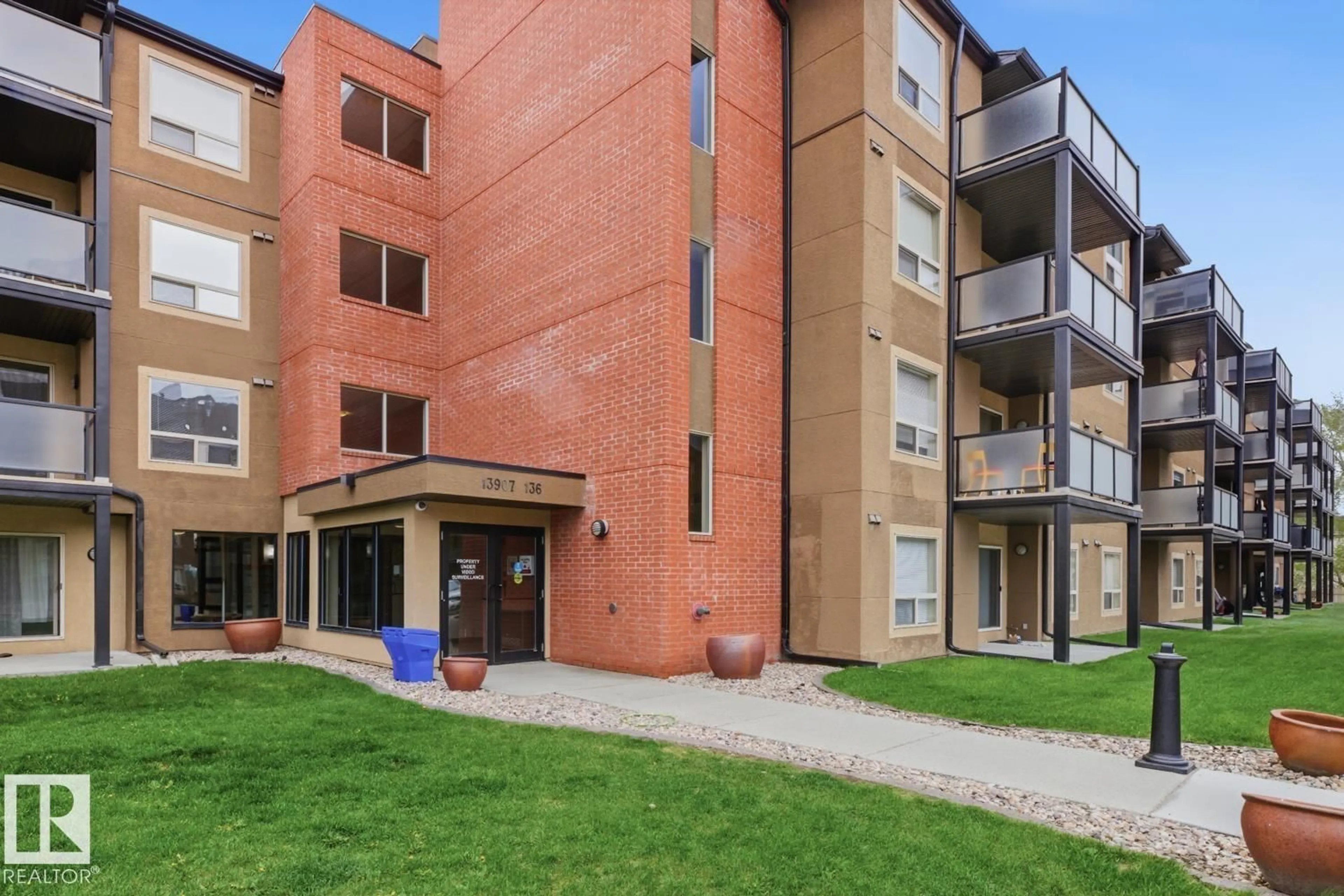 Unknown for #106 - 13907 136 ST, Edmonton Alberta T6V1Y5