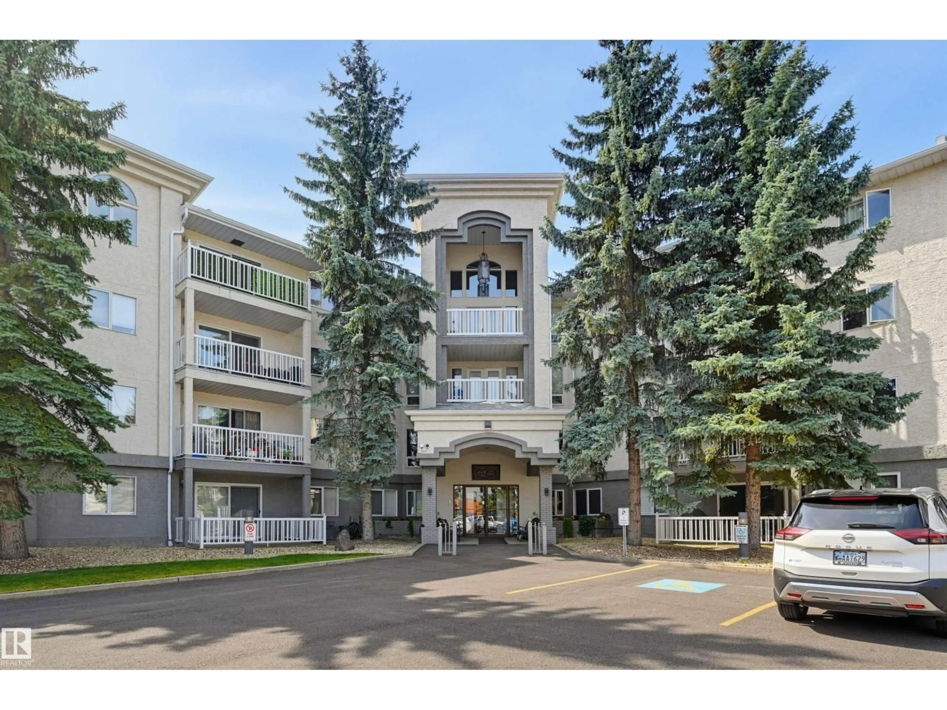 Unknown for 211 10915 21 AV, Edmonton Alberta T6J6X2