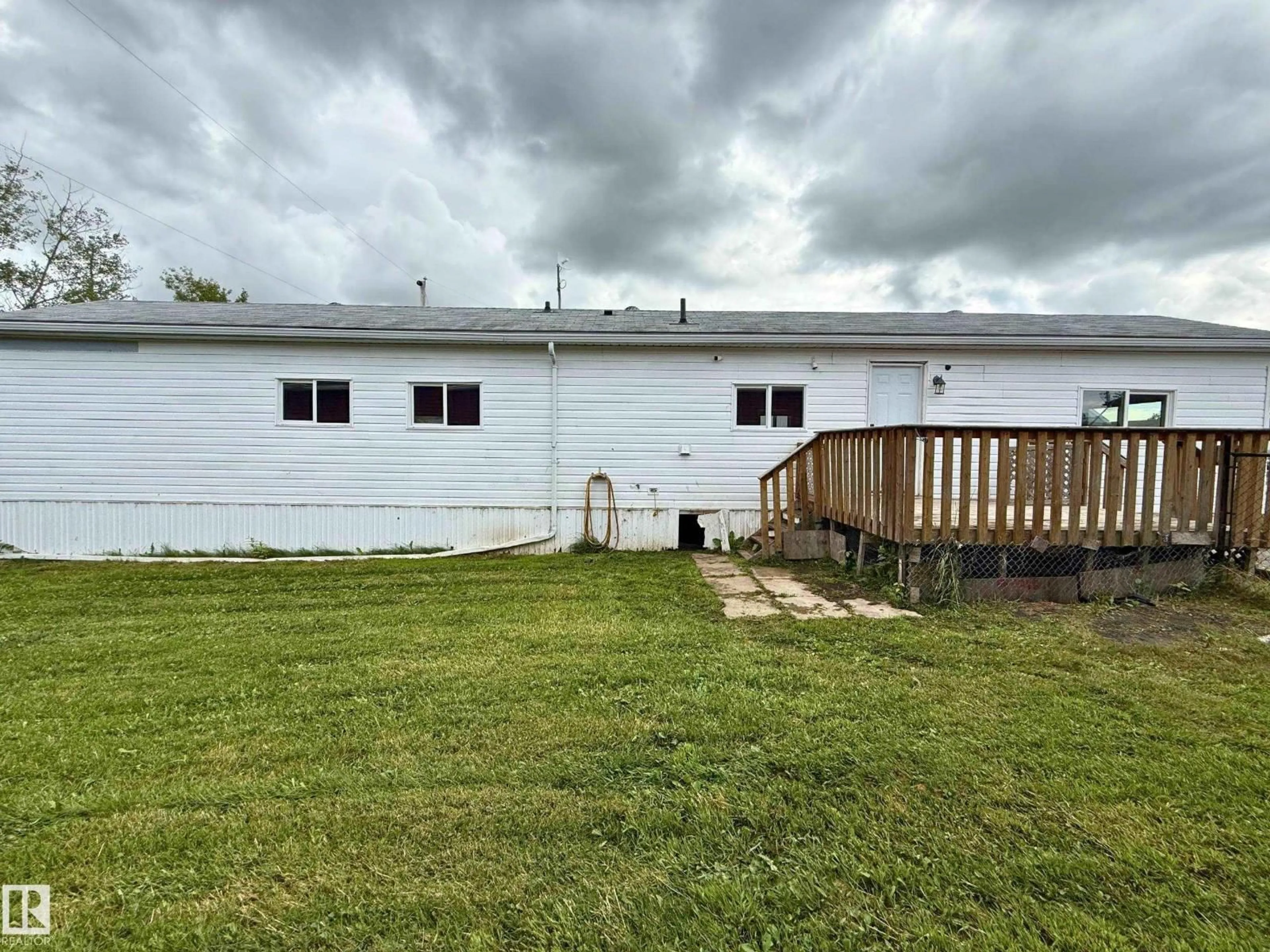 A pic from outside/outdoor area/front of a property/back of a property/a pic from drone, building for 64 4405 50 AV, Cold Lake Alberta T9M1Z3