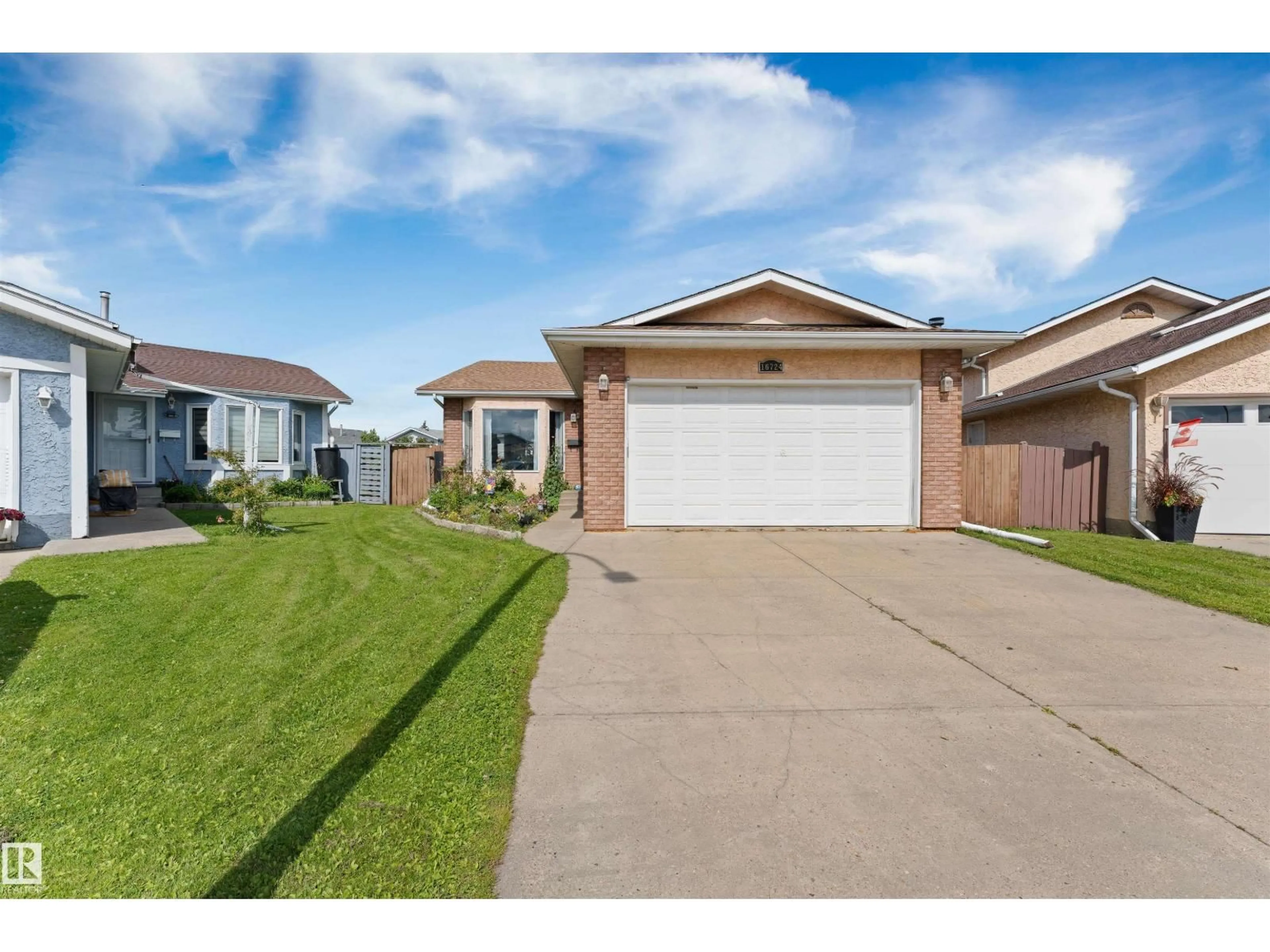 Unknown for NW - 16724 88 ST, Edmonton Alberta T5Z2X3