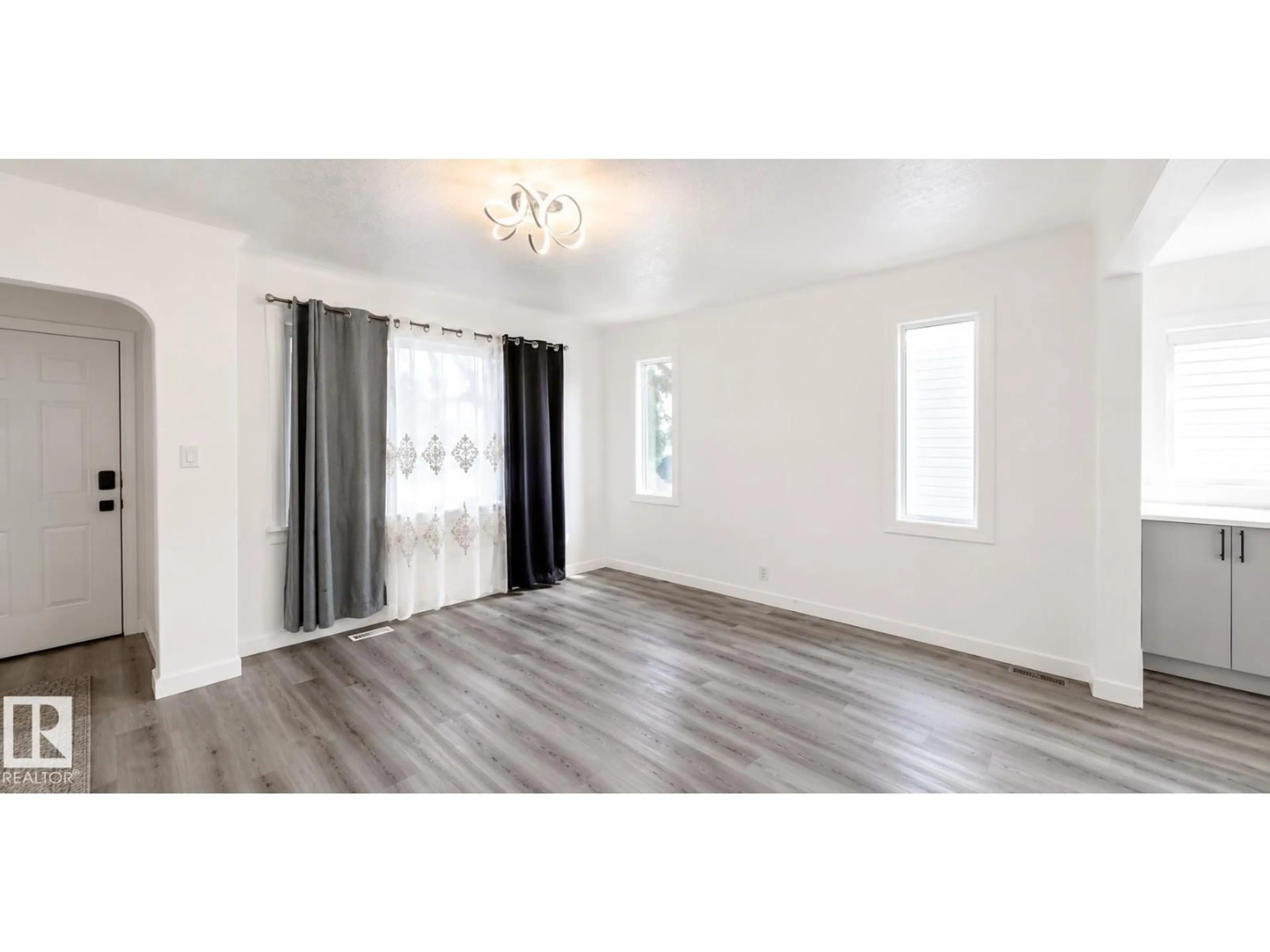 A pic of a room for NW - 12916 123A ST, Edmonton Alberta T5L0K9