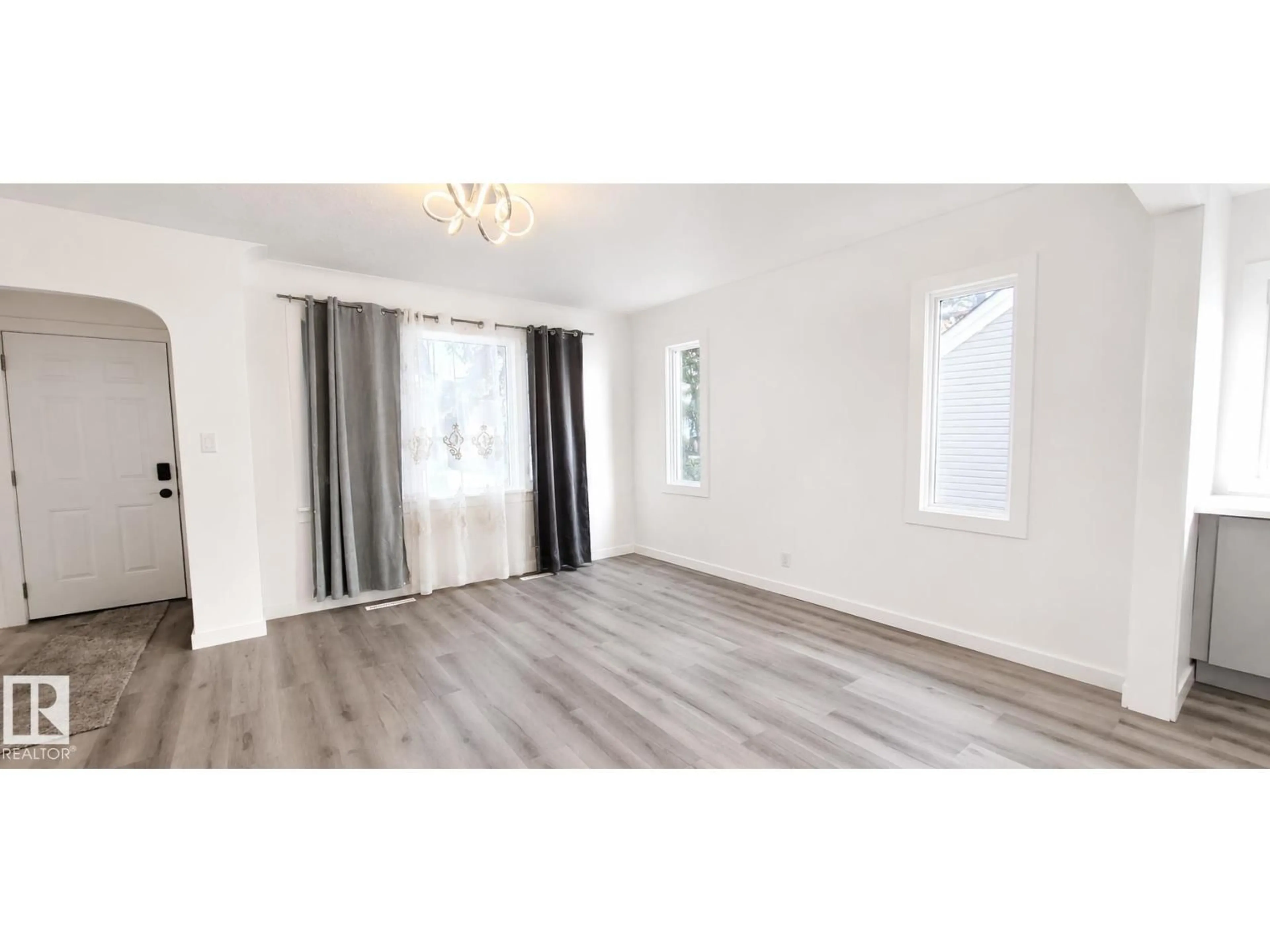 A pic of a room for NW - 12916 123A ST, Edmonton Alberta T5L0K9