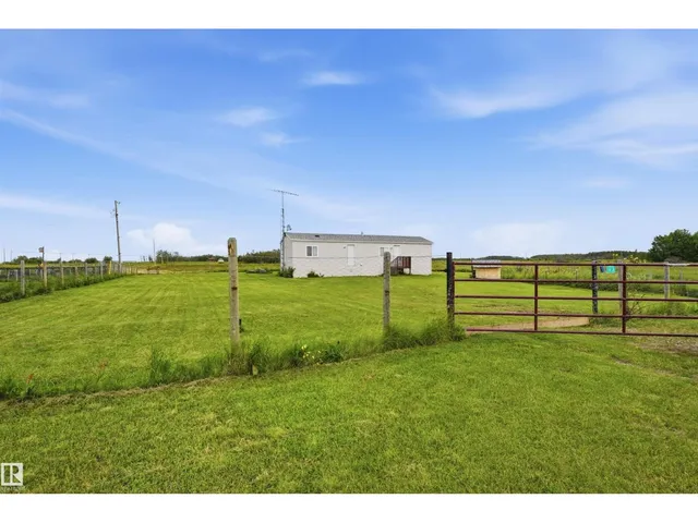 #173 - 53219 RANGE RD 145, Rural Minburn County 2