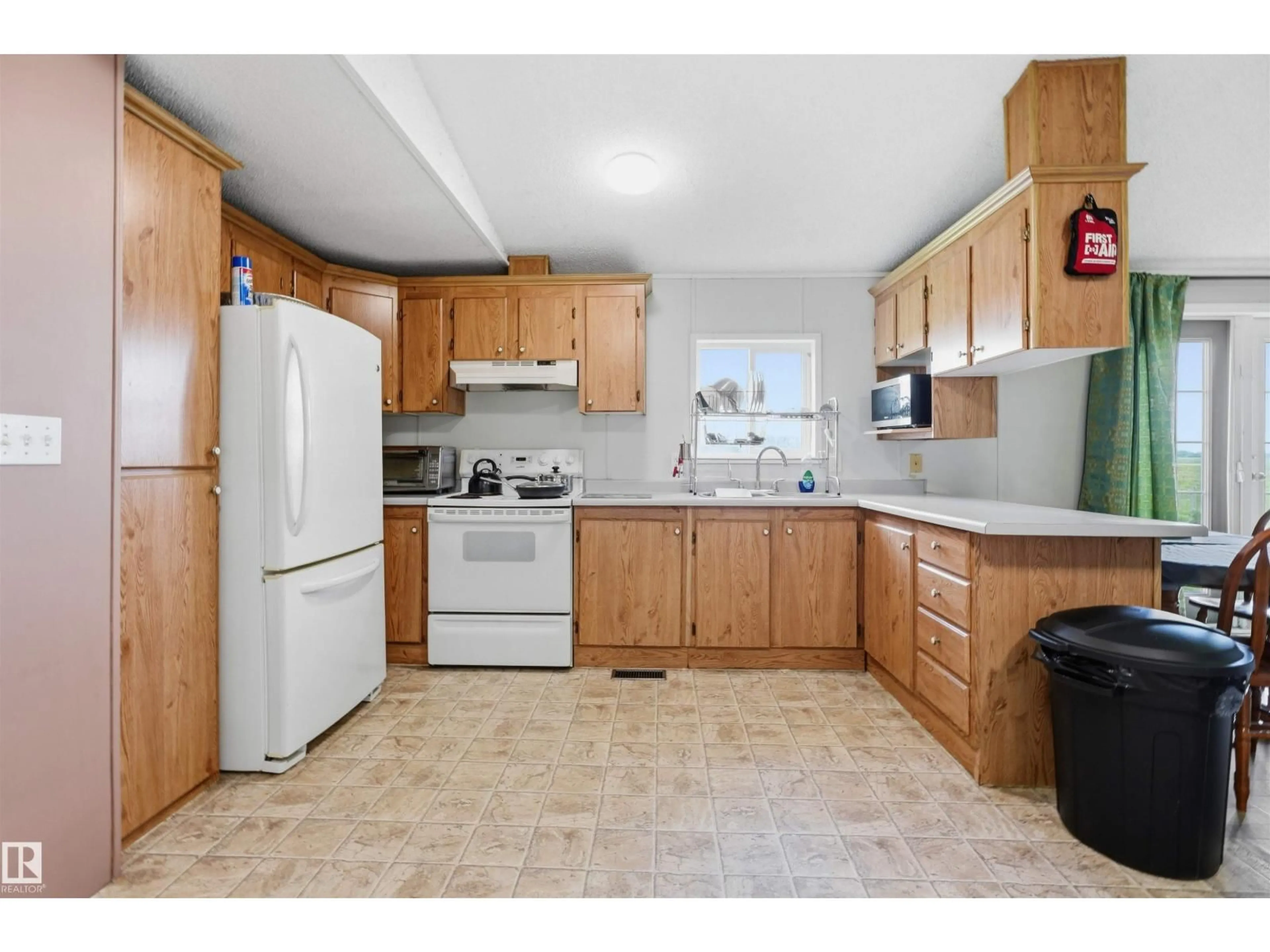 Standard kitchen, unknown for #173 - 53219 RANGE RD 145, Rural Minburn County Alberta T9C1R6