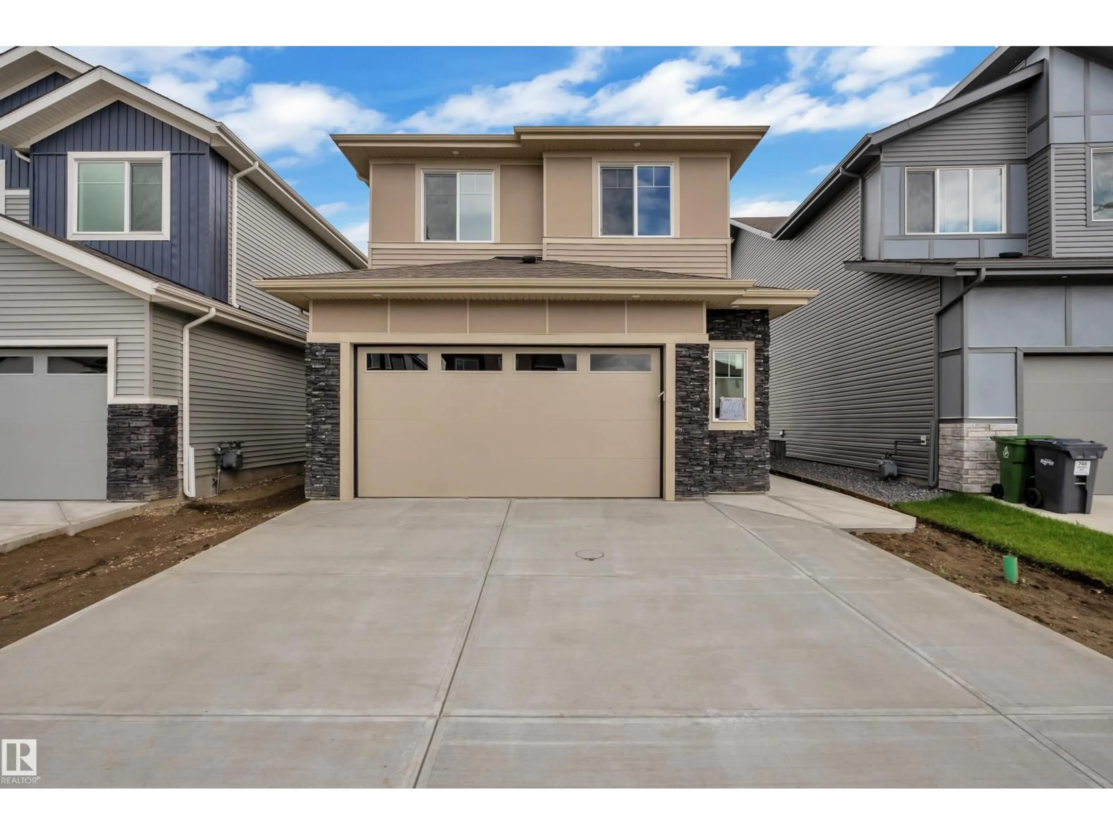 Home with vinyl exterior material, street for 764 ASTORIA WY, Devon Alberta T9G0M7